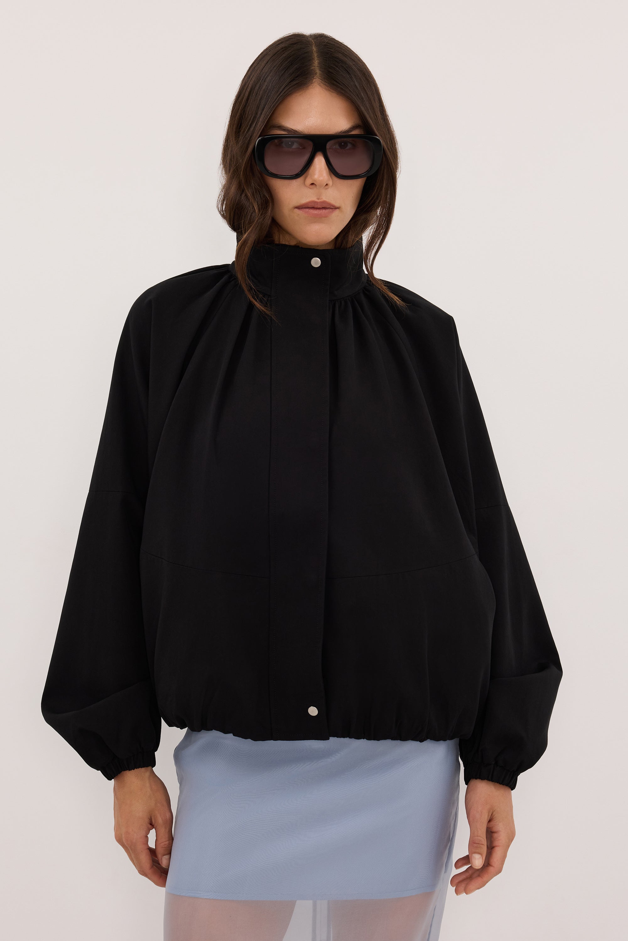 OAKLEE BLACK BATWING LIGHTWEIGHT JACKET