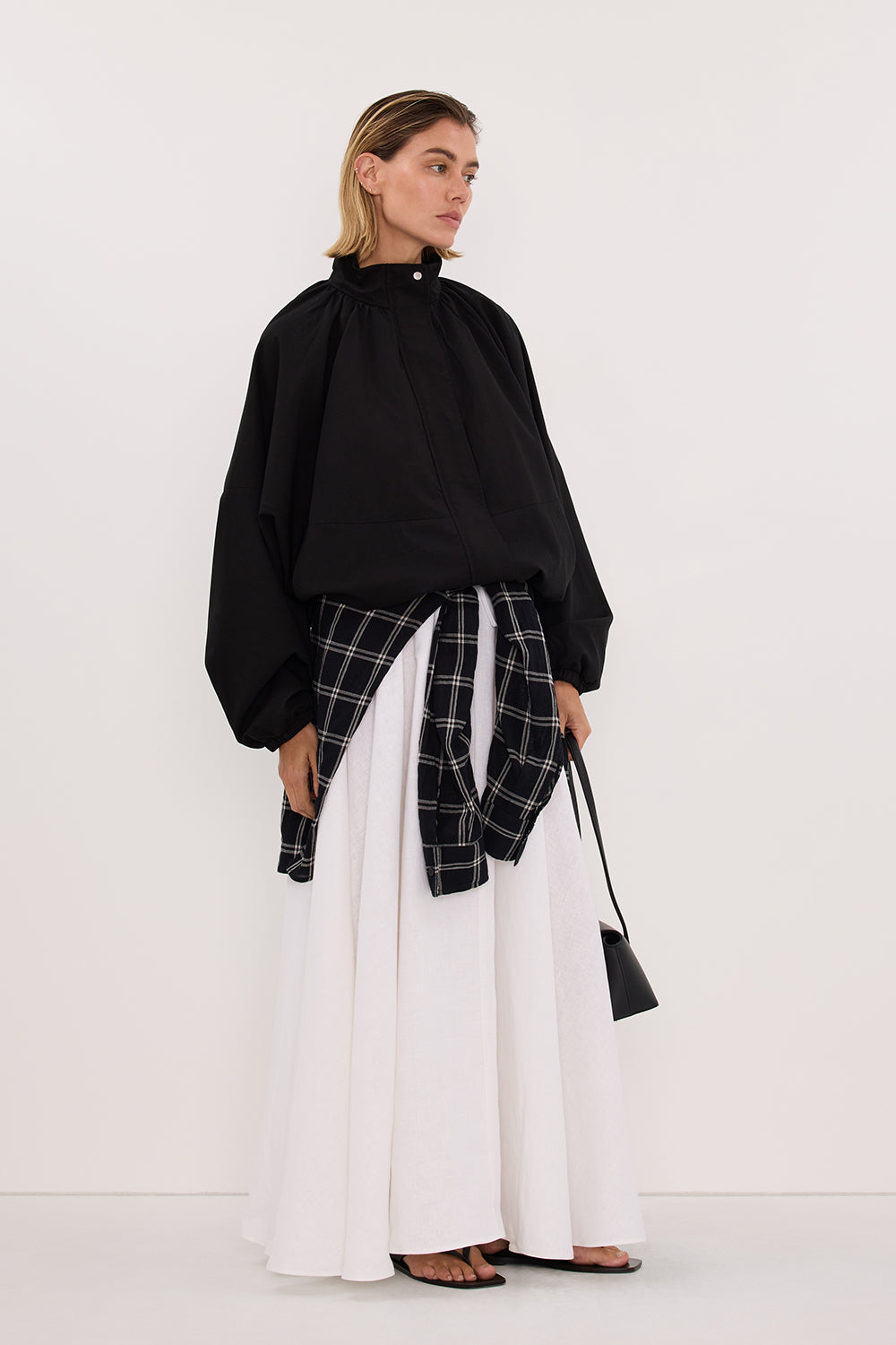 OAKLEE BLACK BATWING LIGHTWEIGHT JACKET