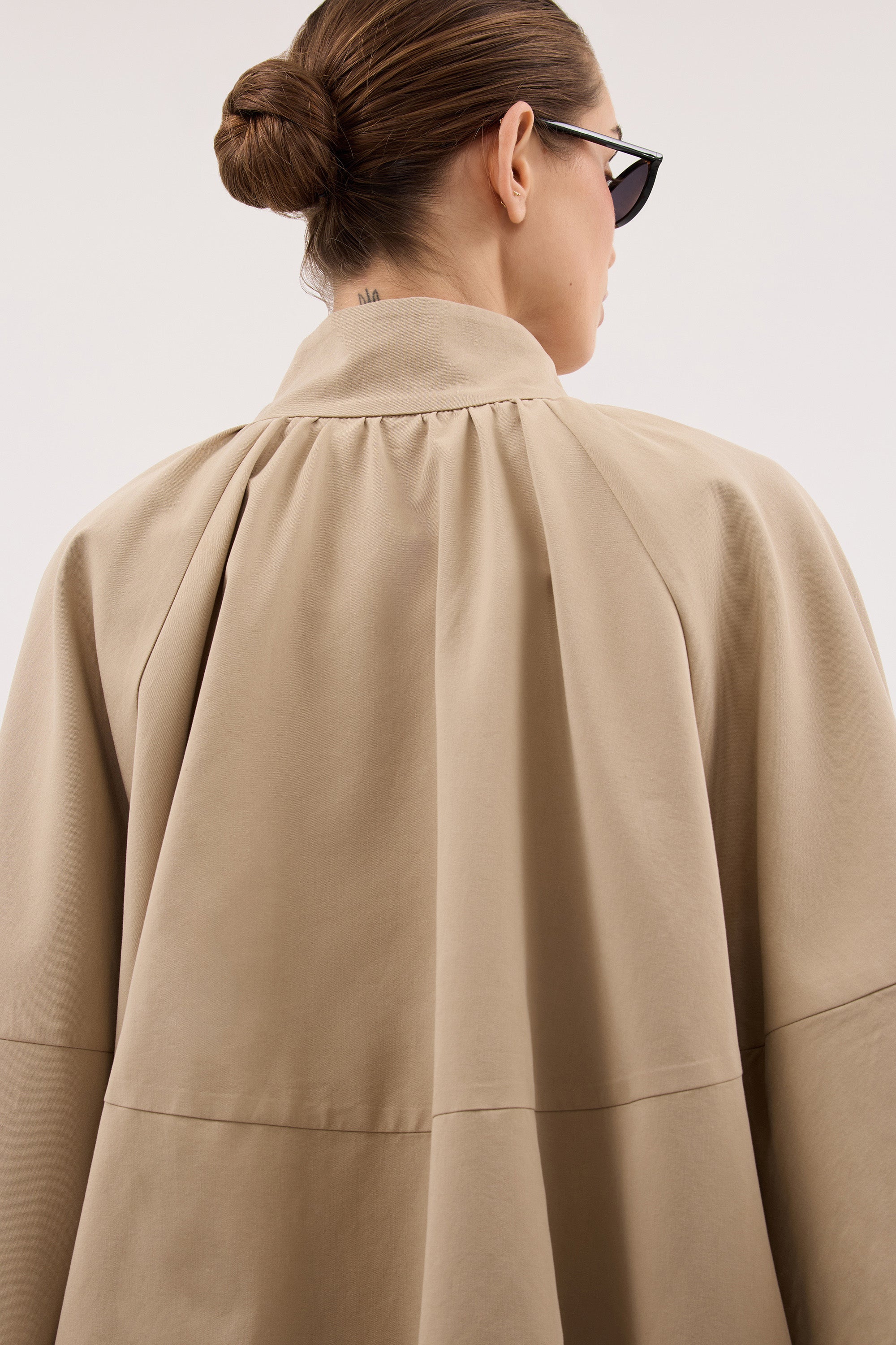 OAKLEE STONE BATWING LIGHTWEIGHT JACKET