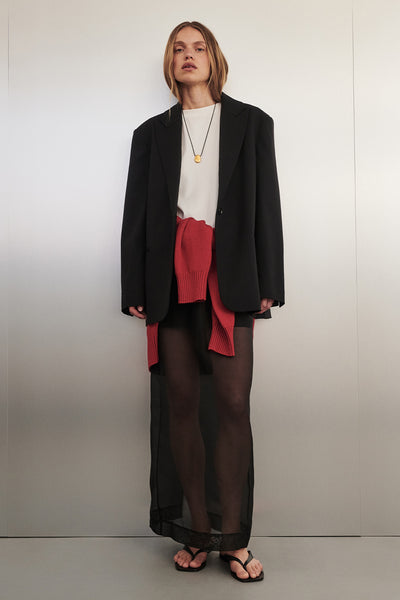 Zoe wearing HARLEY 2.0 BLACK OVERSIZED BLAZER