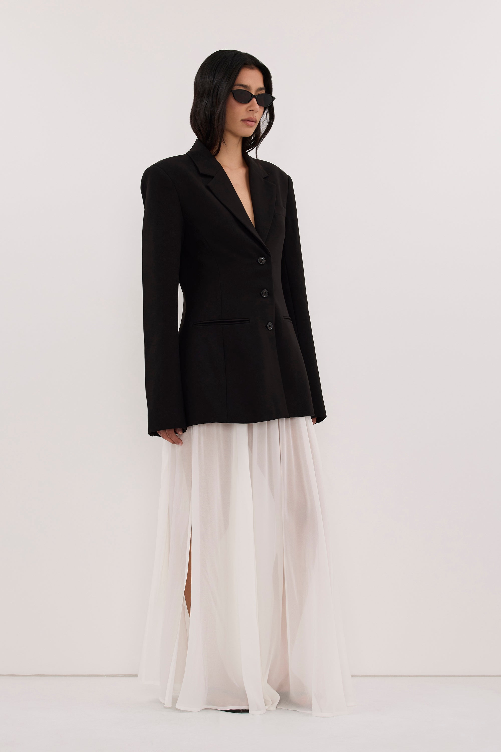 CHIARA BLACK CINCHED BLAZER