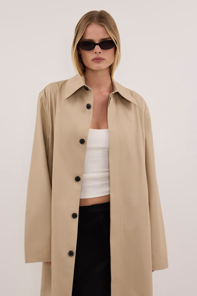 Zoe wearing MAEVE NATURAL LIGHTWEIGHT JACKET