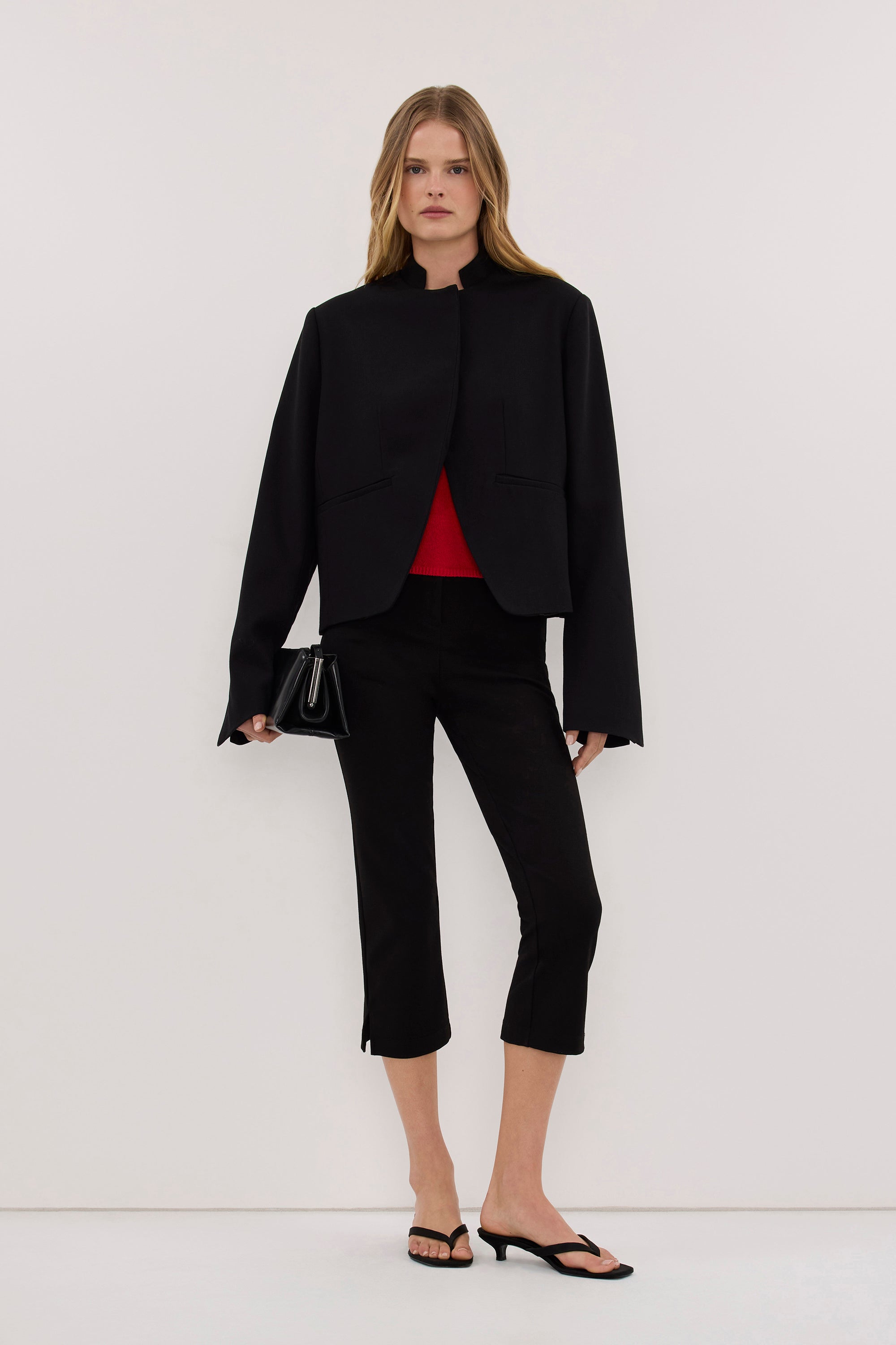 VIDA BLACK CROPPED BLAZER