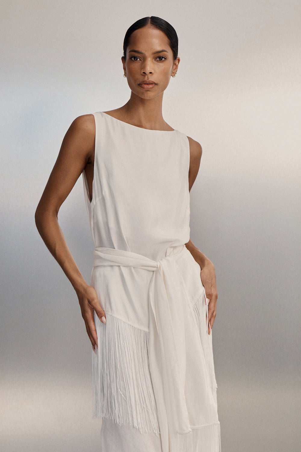 FIORA WHITE CUPRO FRINGE SCARF