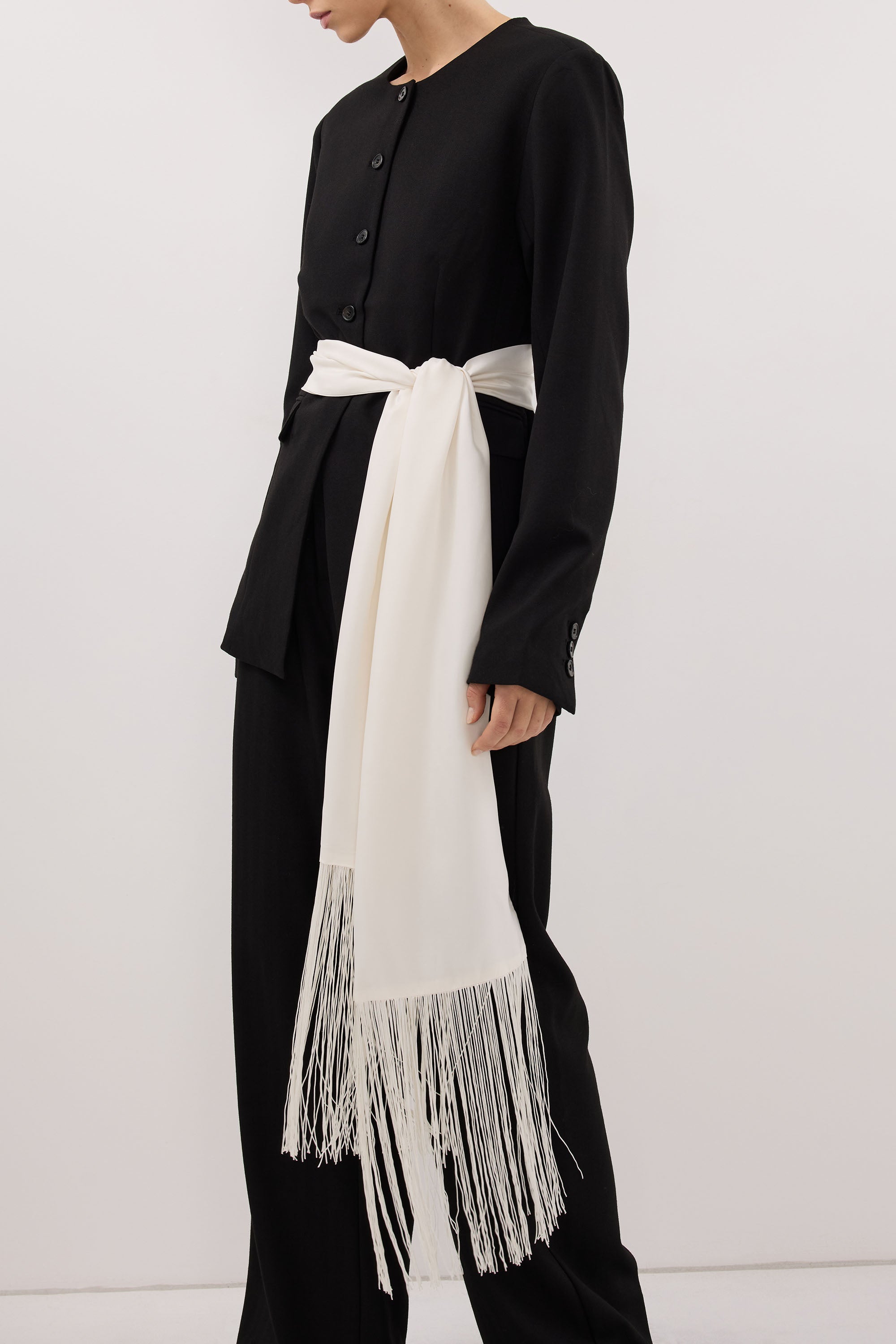 FIORA WHITE CUPRO FRINGE SCARF