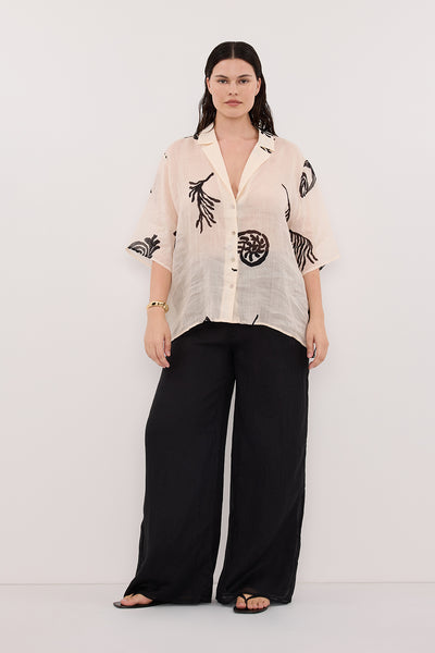 Jasmine wearing POSITANO SANDSTONE RAMIE SHIRT