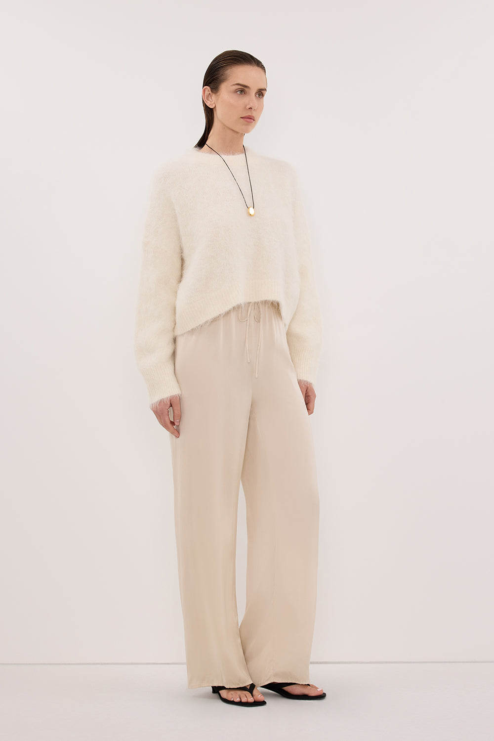 SALMA IVORY TUCK SLEEVE JUMPER