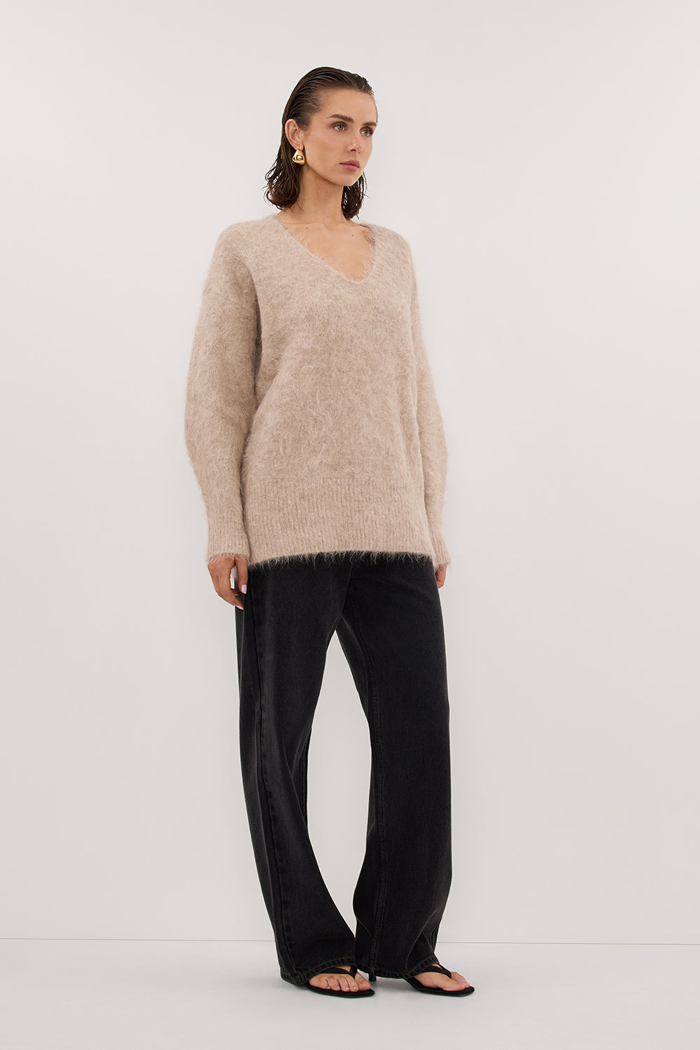 SALMA OAT V NECK JUMPER