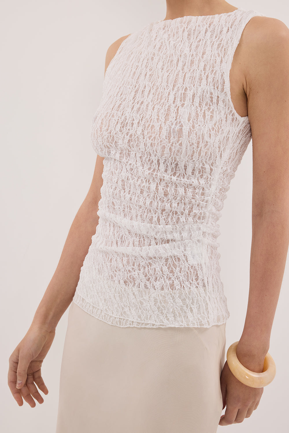 LIZZIE WHITE SLEEVELESS LACE TOP