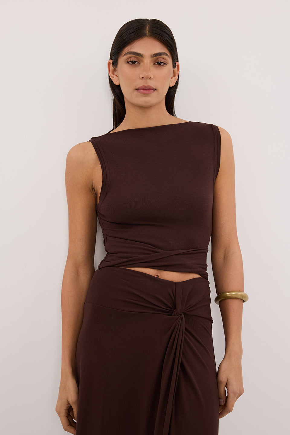 HADLEY CHOC SLEEVELESS TWIST TOP