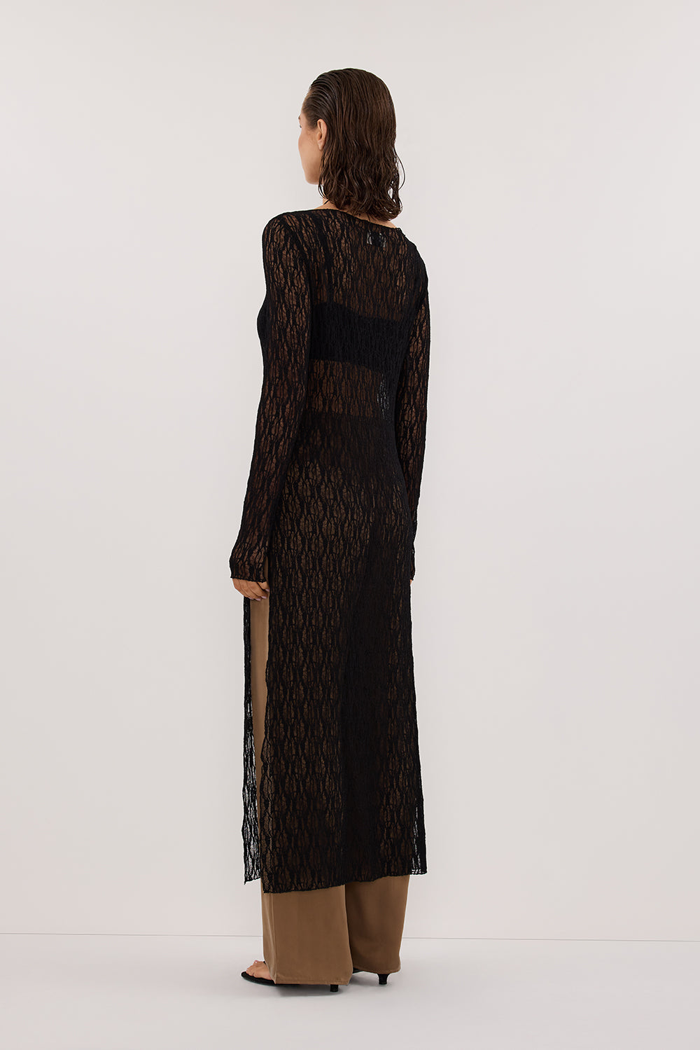 LIZZIE BLACK BOAT NECK TUNIC TOP