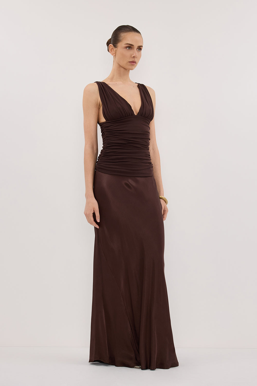 MAGNOLIA CHOC SLEEVELESS RUCHED TOP