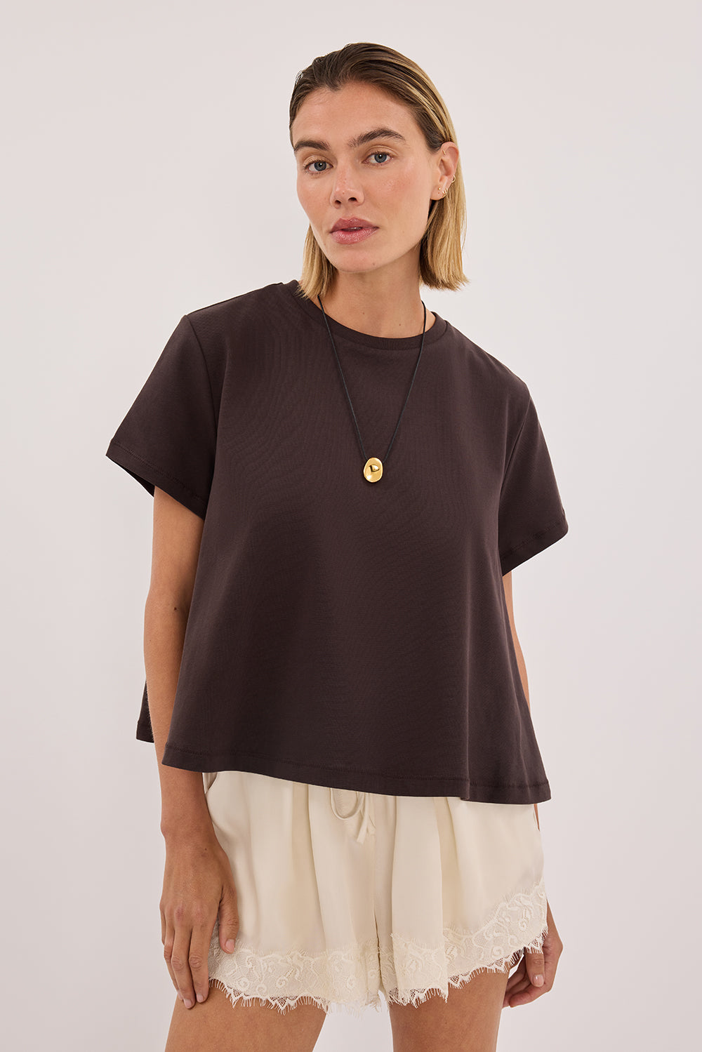 TATUM BITTER CHOC SHORT SLEEVE COTTON TEE