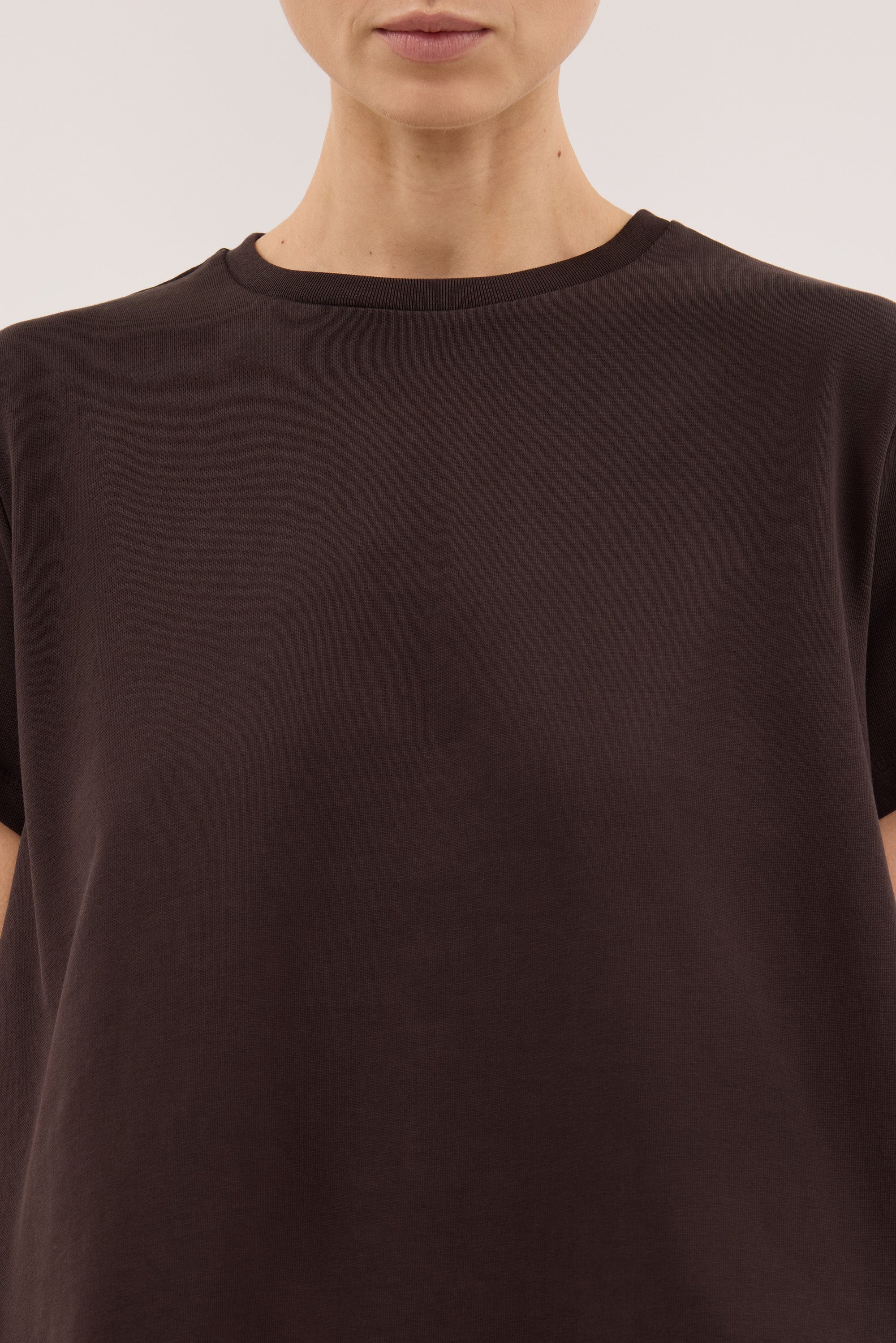 TATUM BITTER CHOC SHORT SLEEVE COTTON TEE
