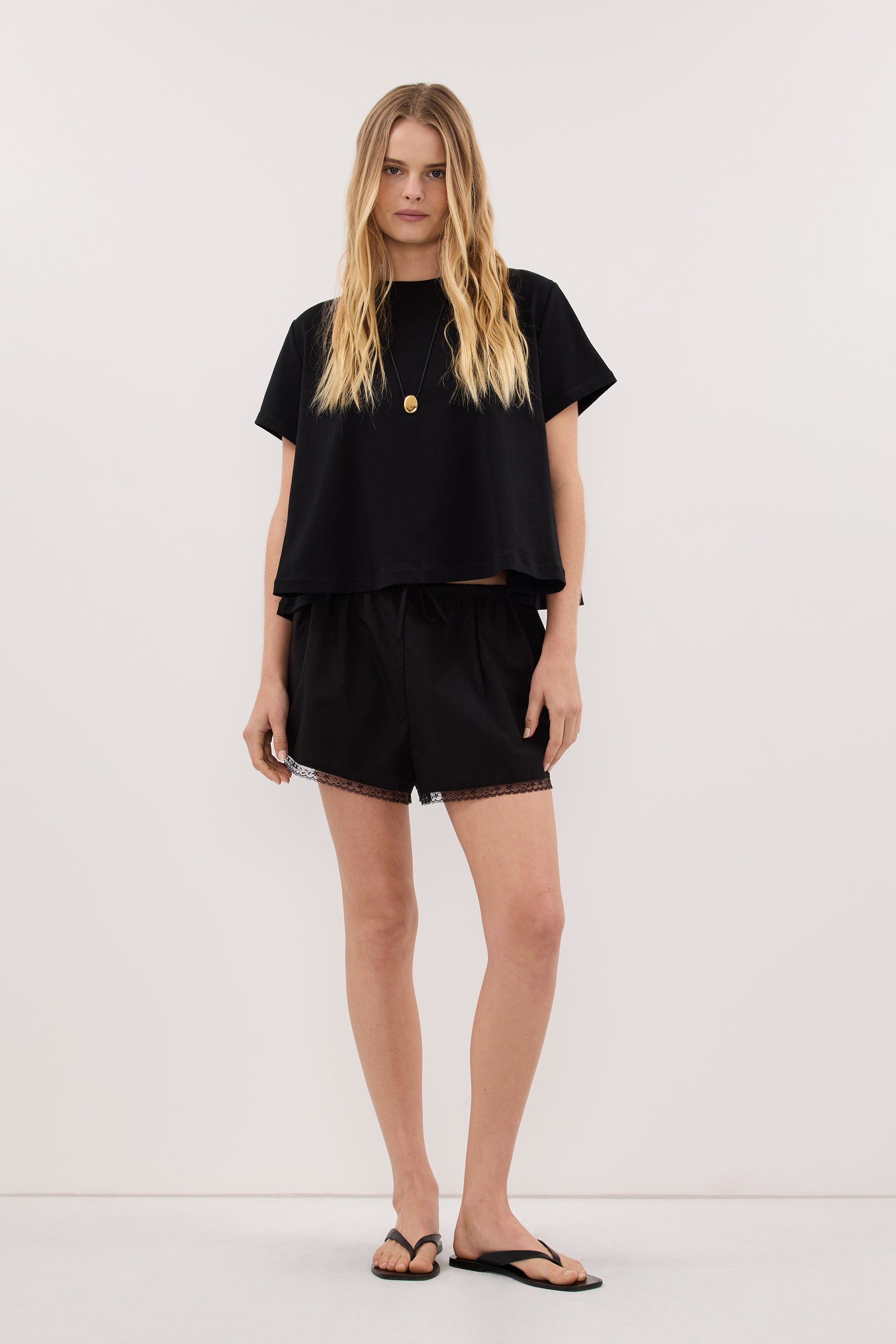 TATUM BLACK SHORT SLEEVE COTTON TEE