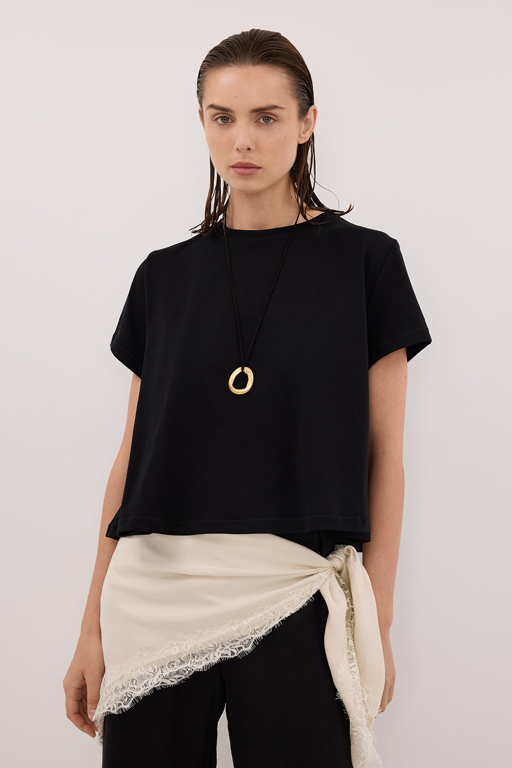 TATUM BLACK SHORT SLEEVE COTTON TEE