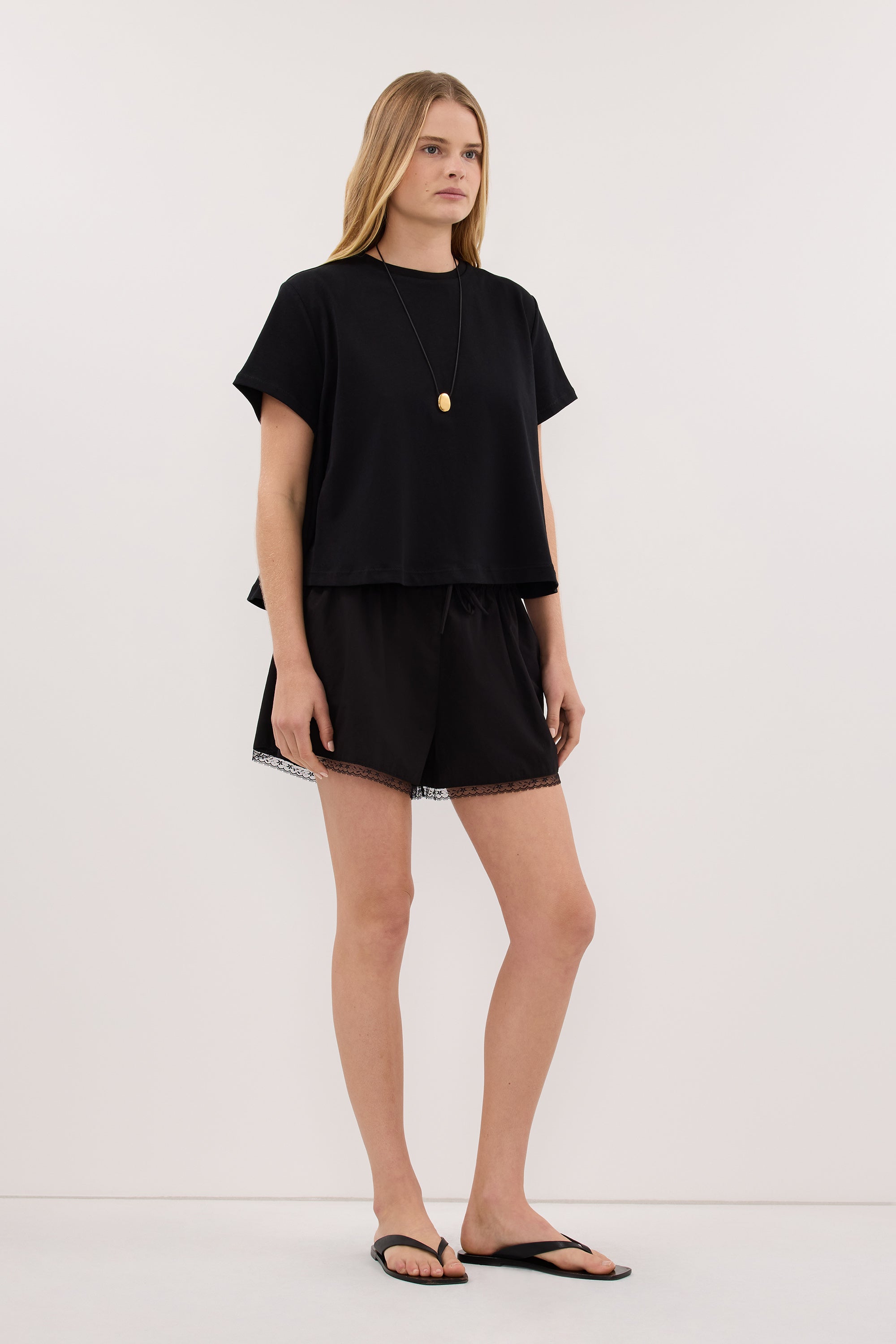 TATUM BLACK SHORT SLEEVE COTTON TEE