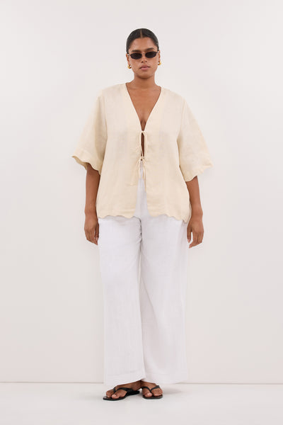 Amanda wearing LELA SANDSTONE SHORT SLEEVE LINEN SHIRT