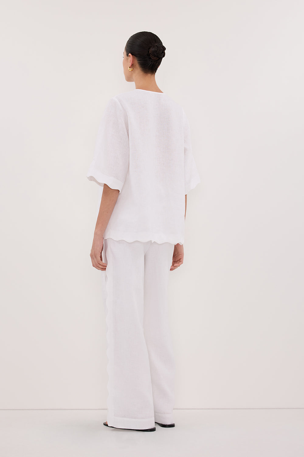 LELA WHITE SHORT SLEEVE LINEN SHIRT