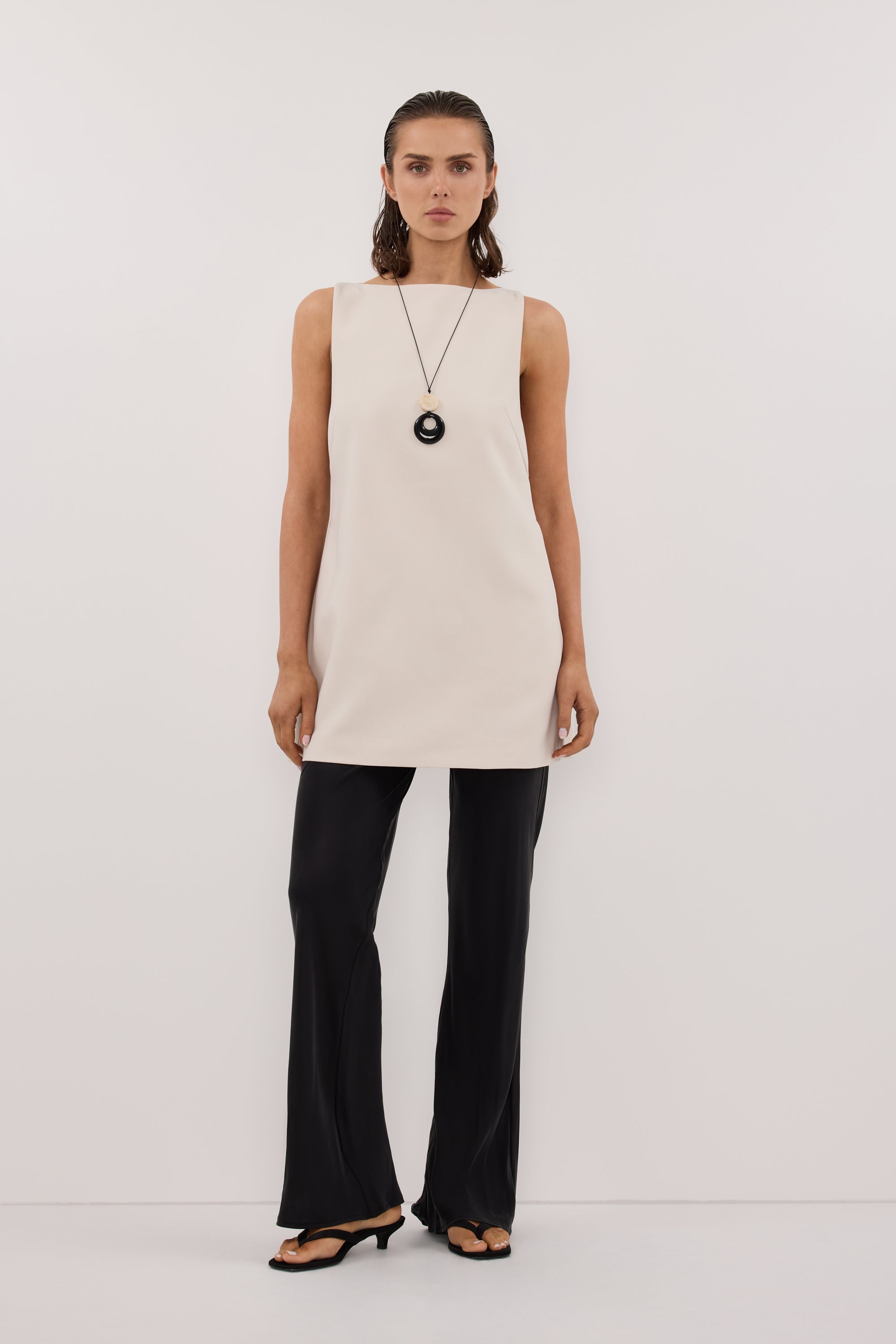 ROWIE BONE SLEEVELESS BOAT NECK TUNIC TOP
