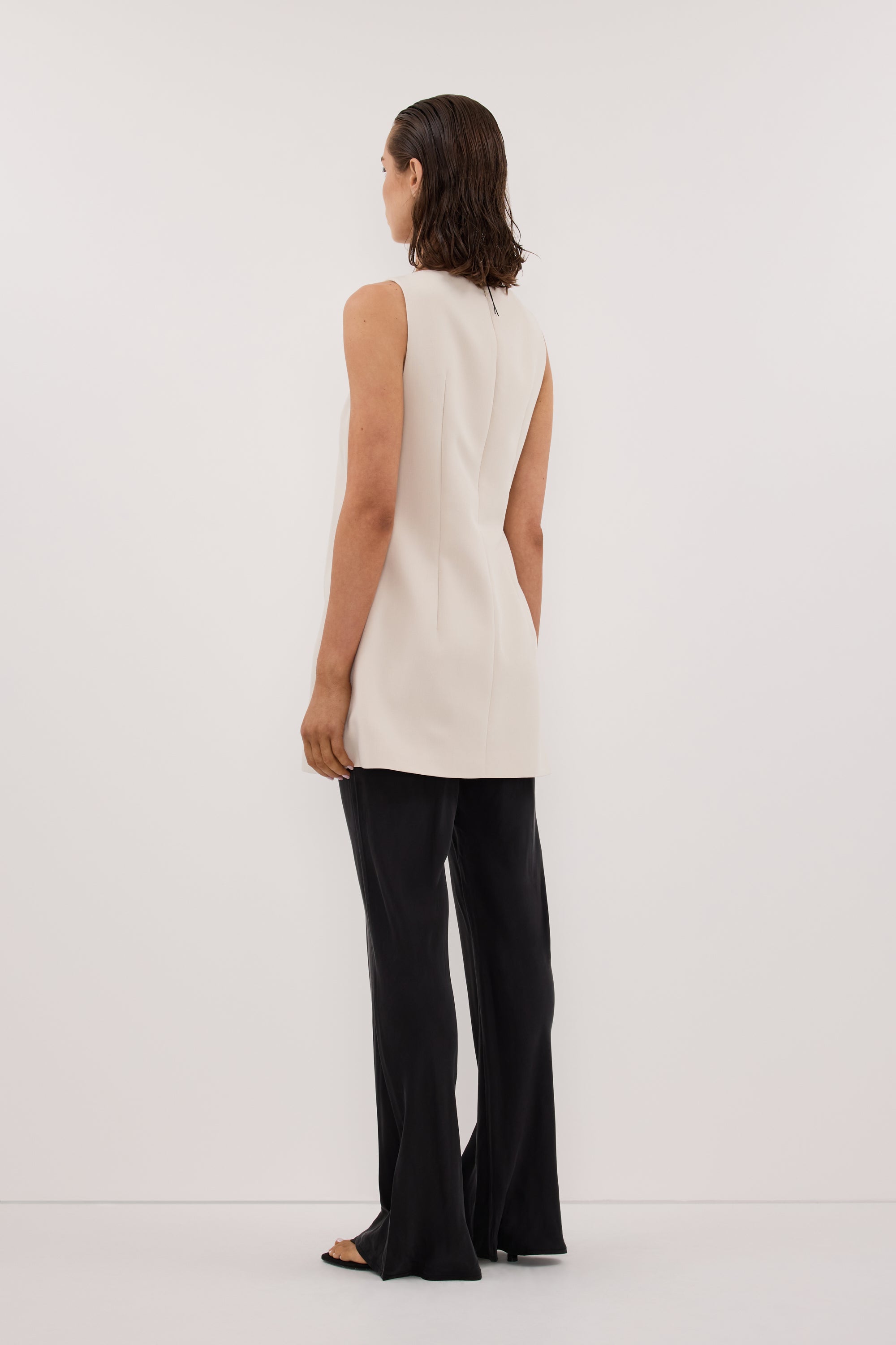 ROWIE BONE SLEEVELESS BOAT NECK TUNIC TOP