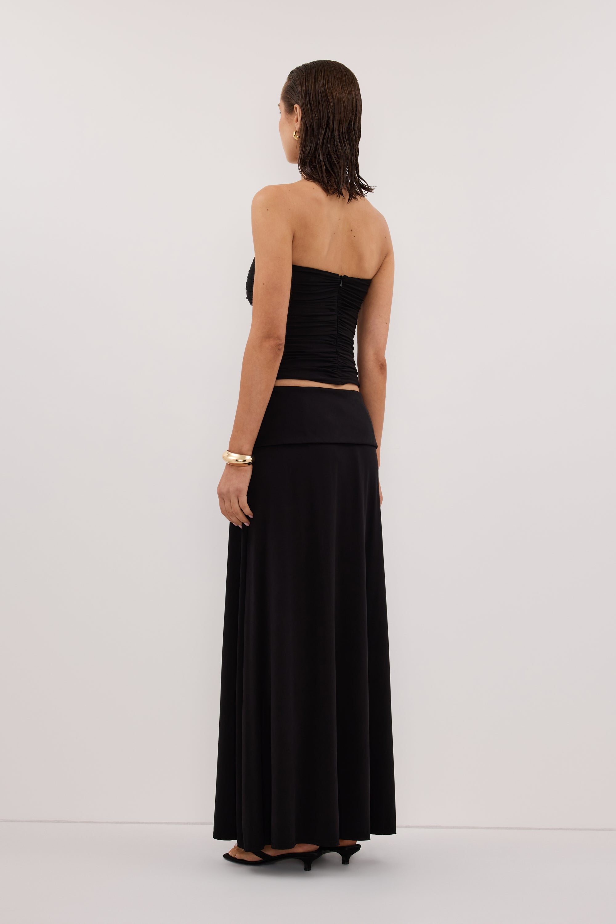 SHARI BLACK STRAPLESS BANDEAU TOP