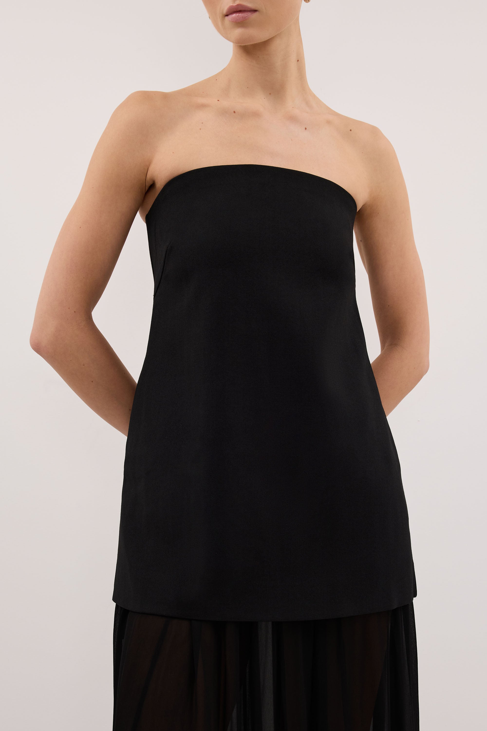 CYRUS BLACK STRAPLESS TUNIC TOP