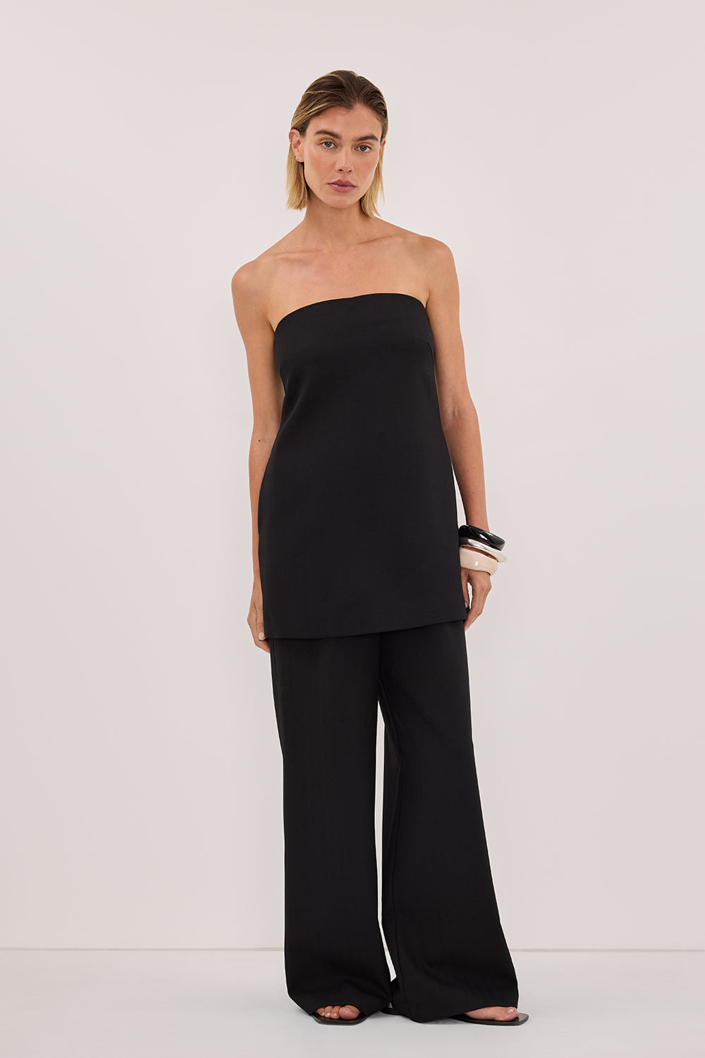 CYRUS BLACK STRAPLESS TUNIC TOP