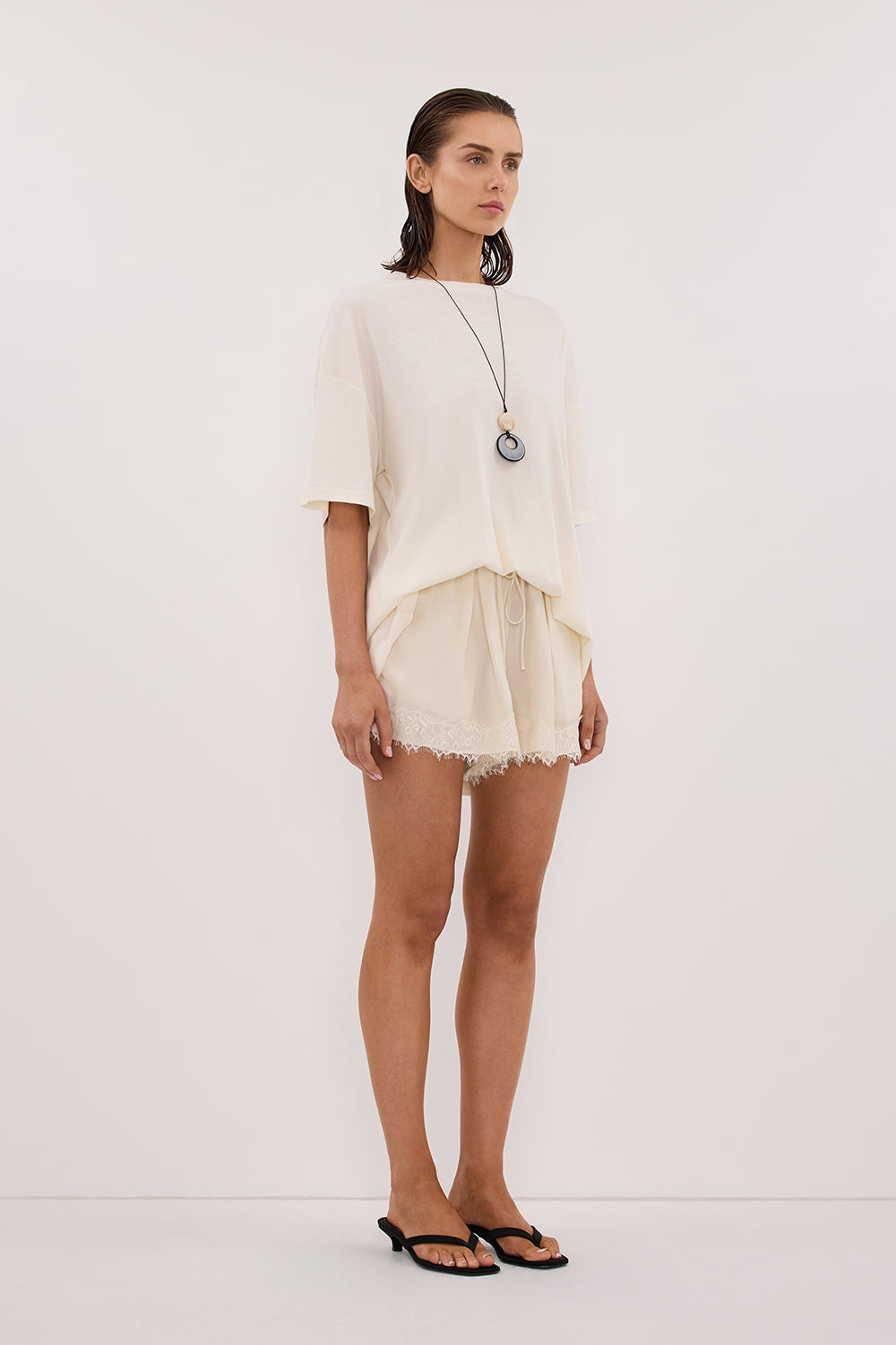 SLOANE CREAM COTTON LONGLINE TEE