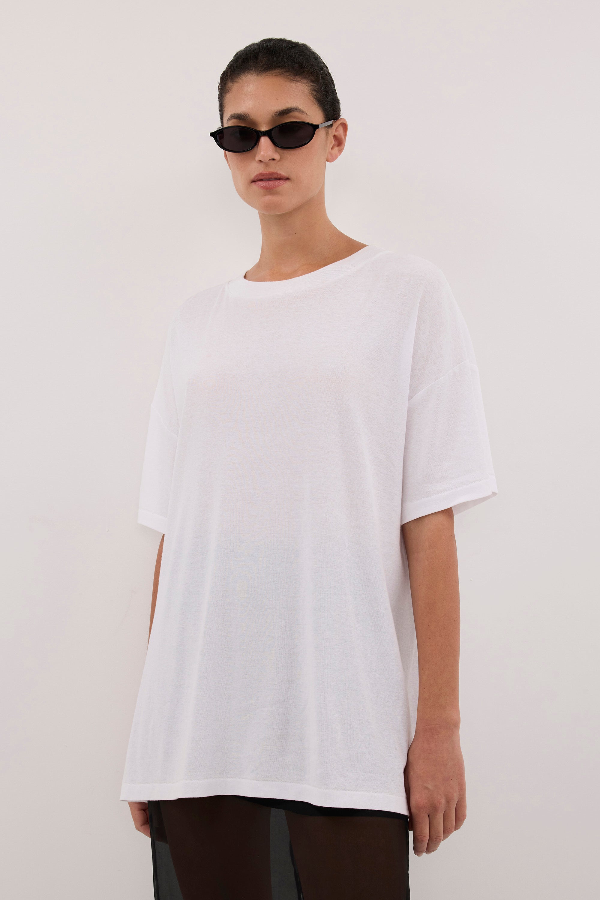 SLOANE WHITE COTTON LONGLINE TEE