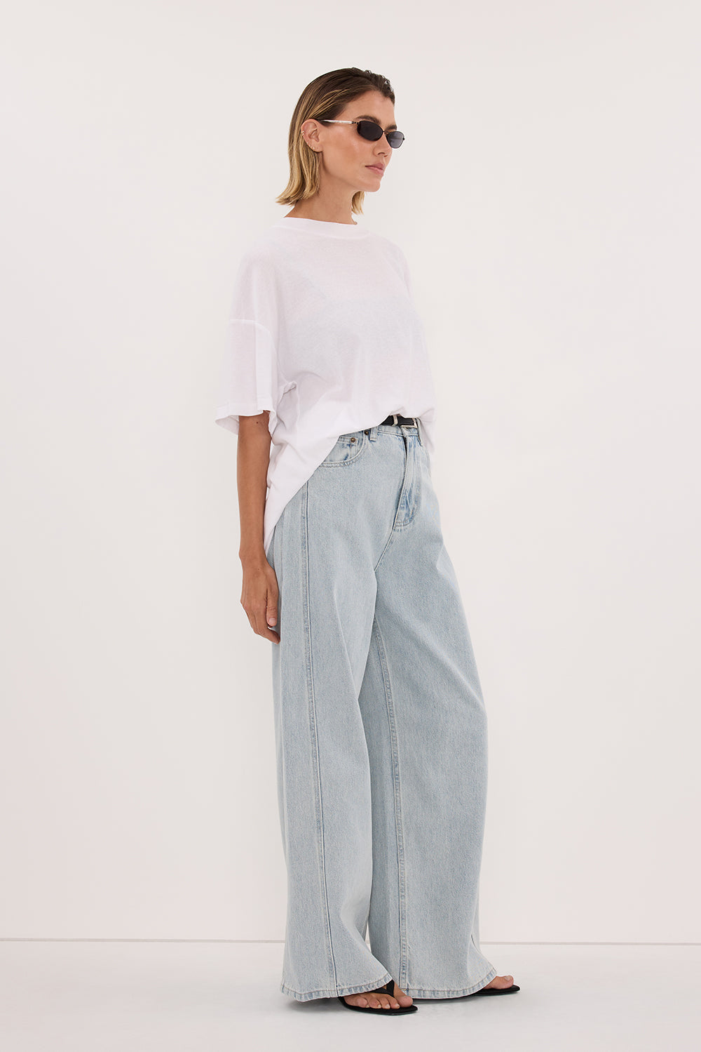 SLOANE WHITE COTTON LONGLINE TEE