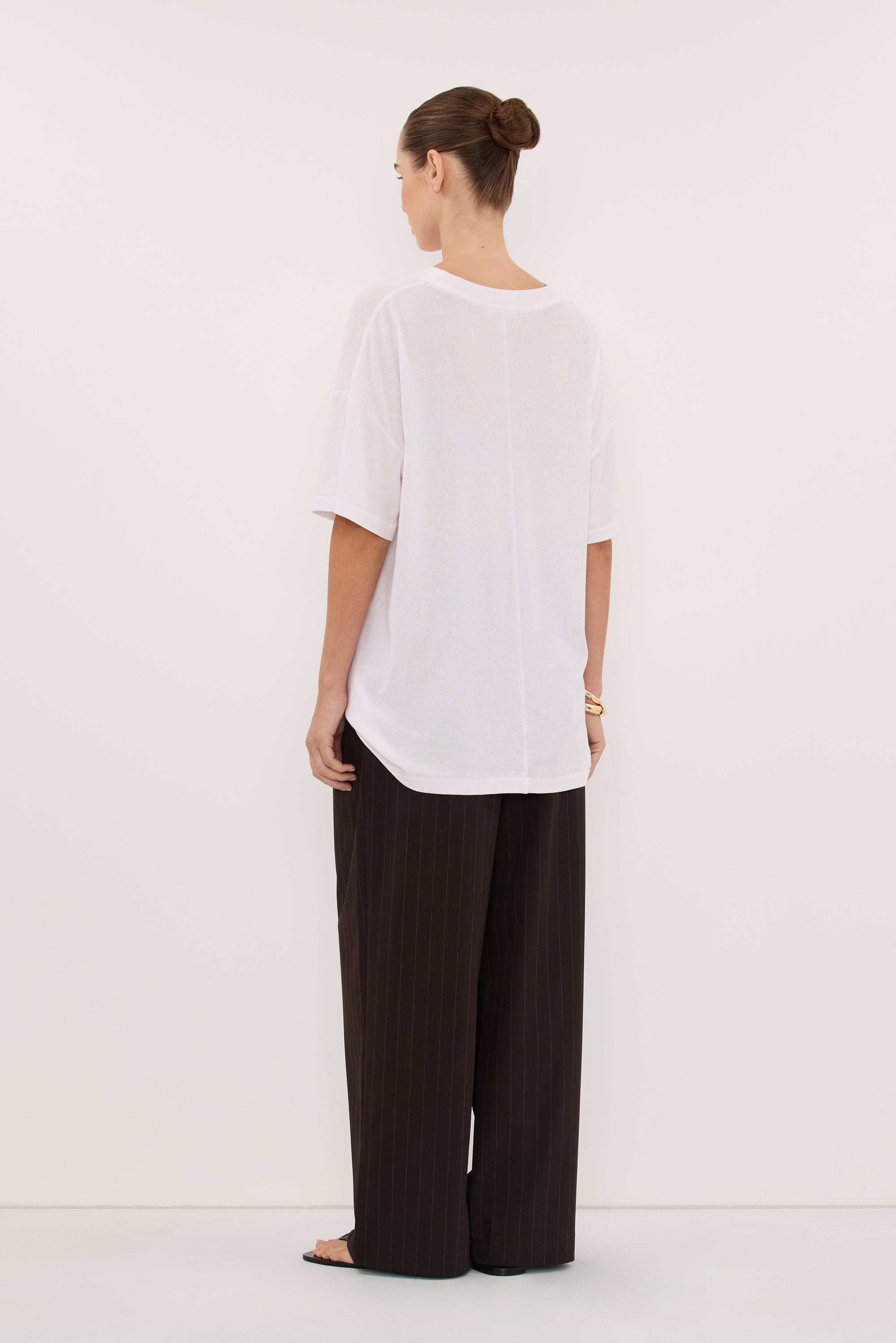 SLOANE WHITE COTTON LONGLINE TEE – DISSH