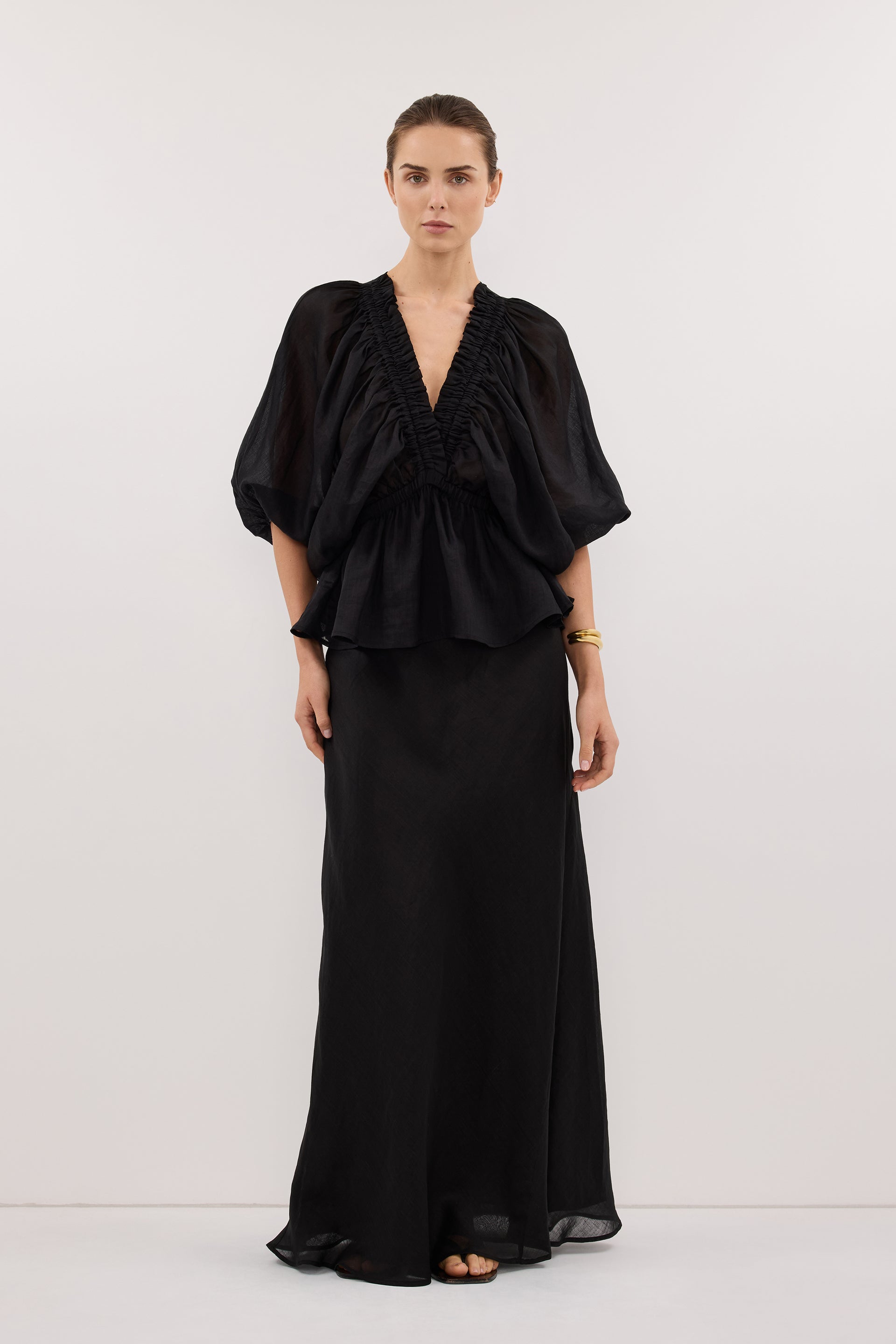 BRIELLE BLACK RAMI SLEEVED TOP – DISSH