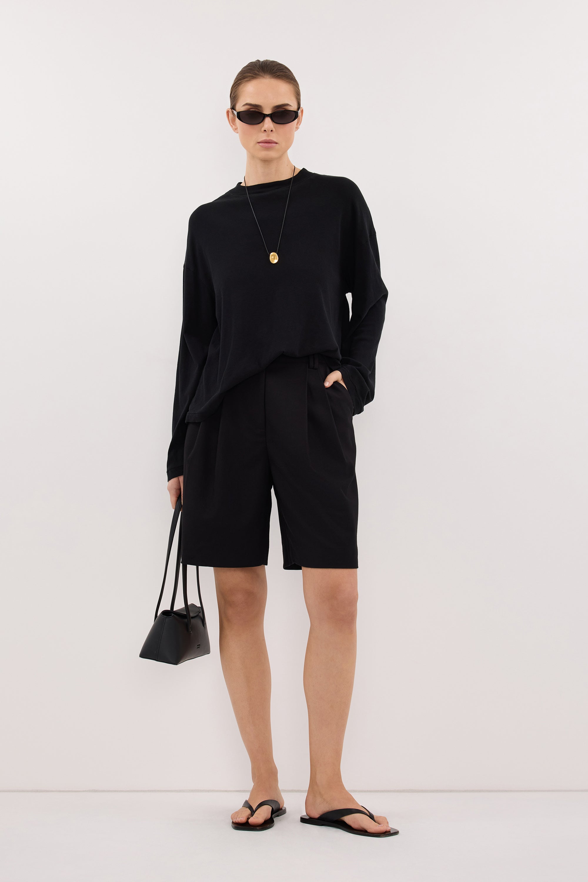 SLOANE BLACK LONG SLEEVE CREW KNIT TOP