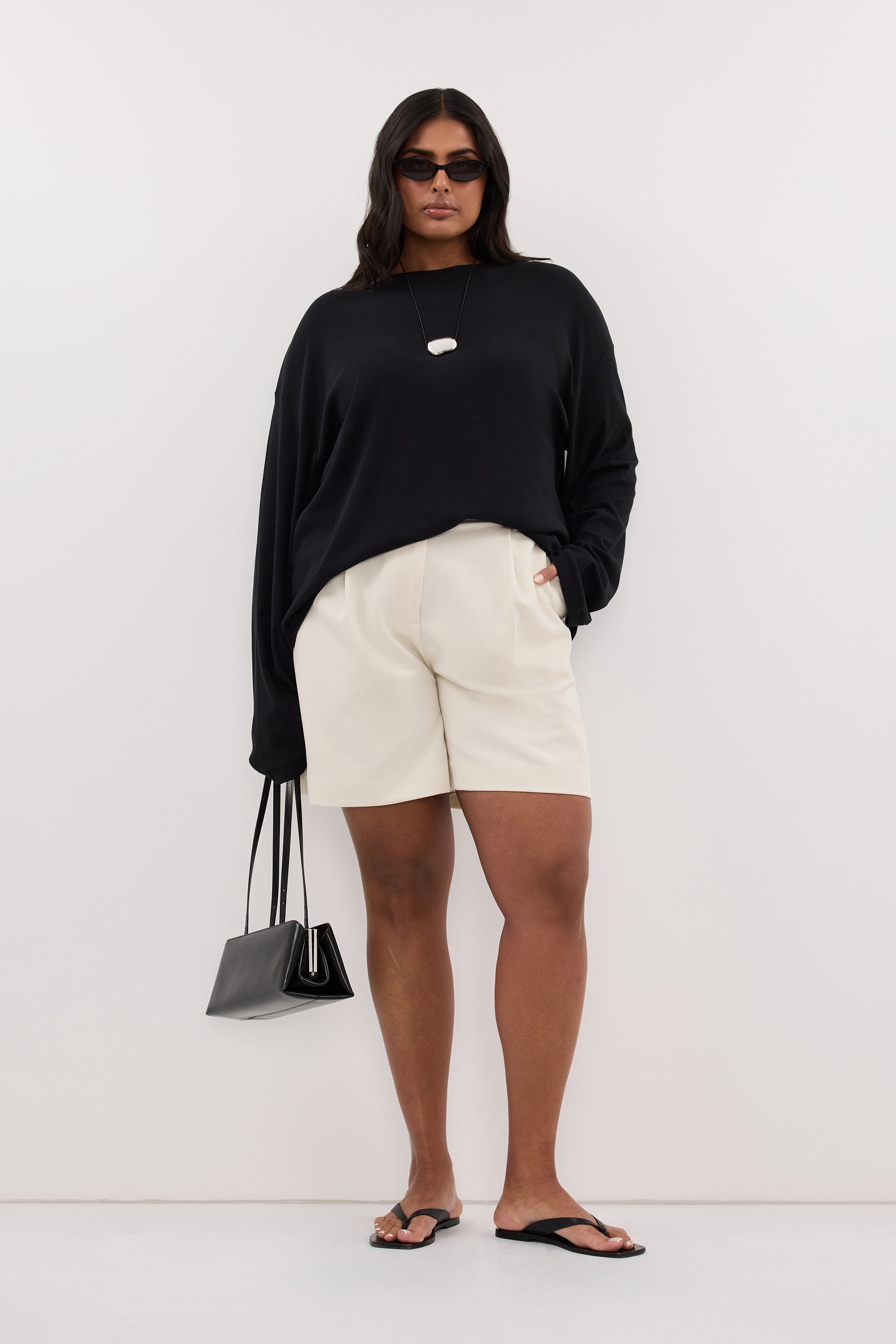 SLOANE BLACK LONG SLEEVE CREW KNIT TOP