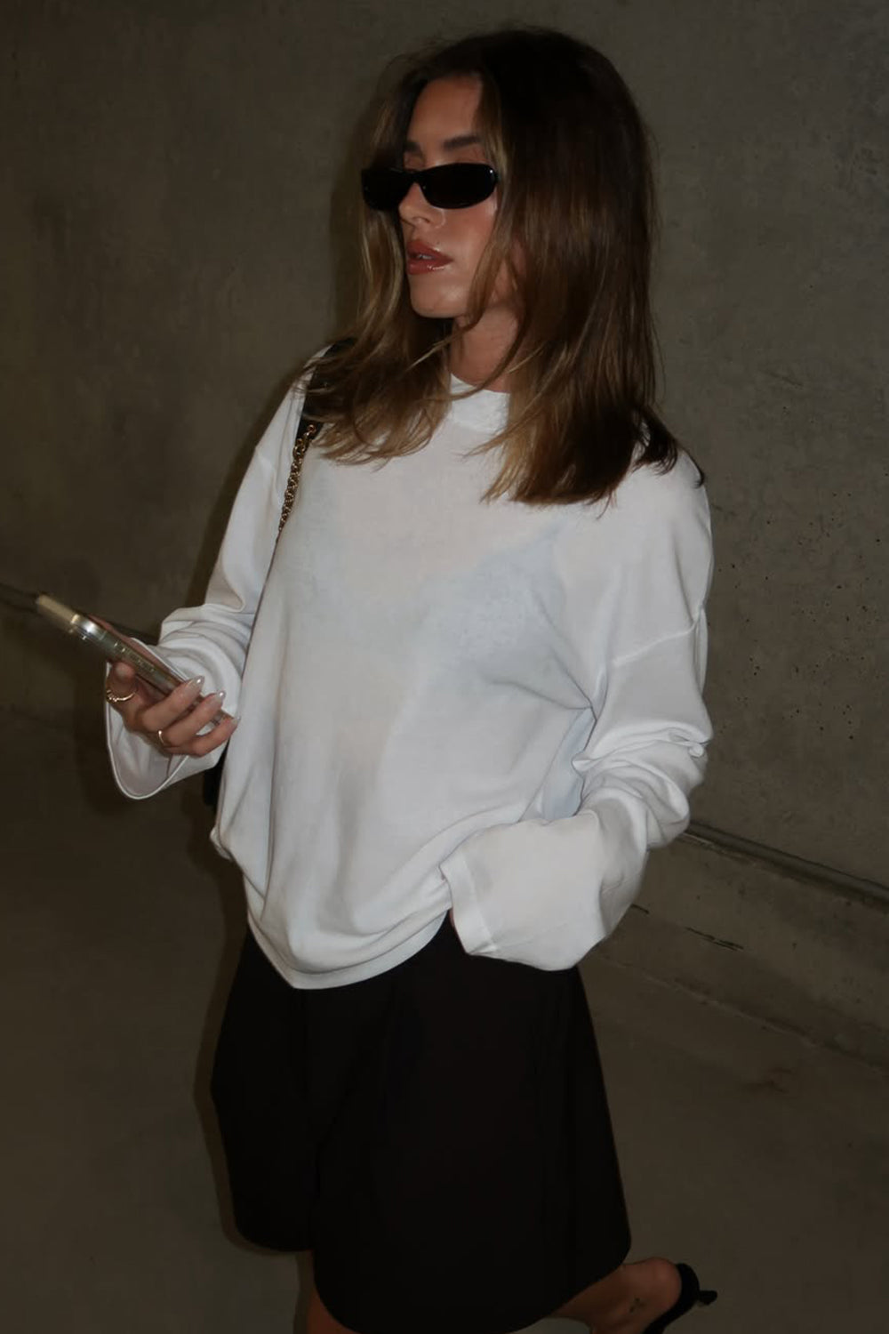 SLOANE WHITE LONG SLEEVE CREW KNIT TOP