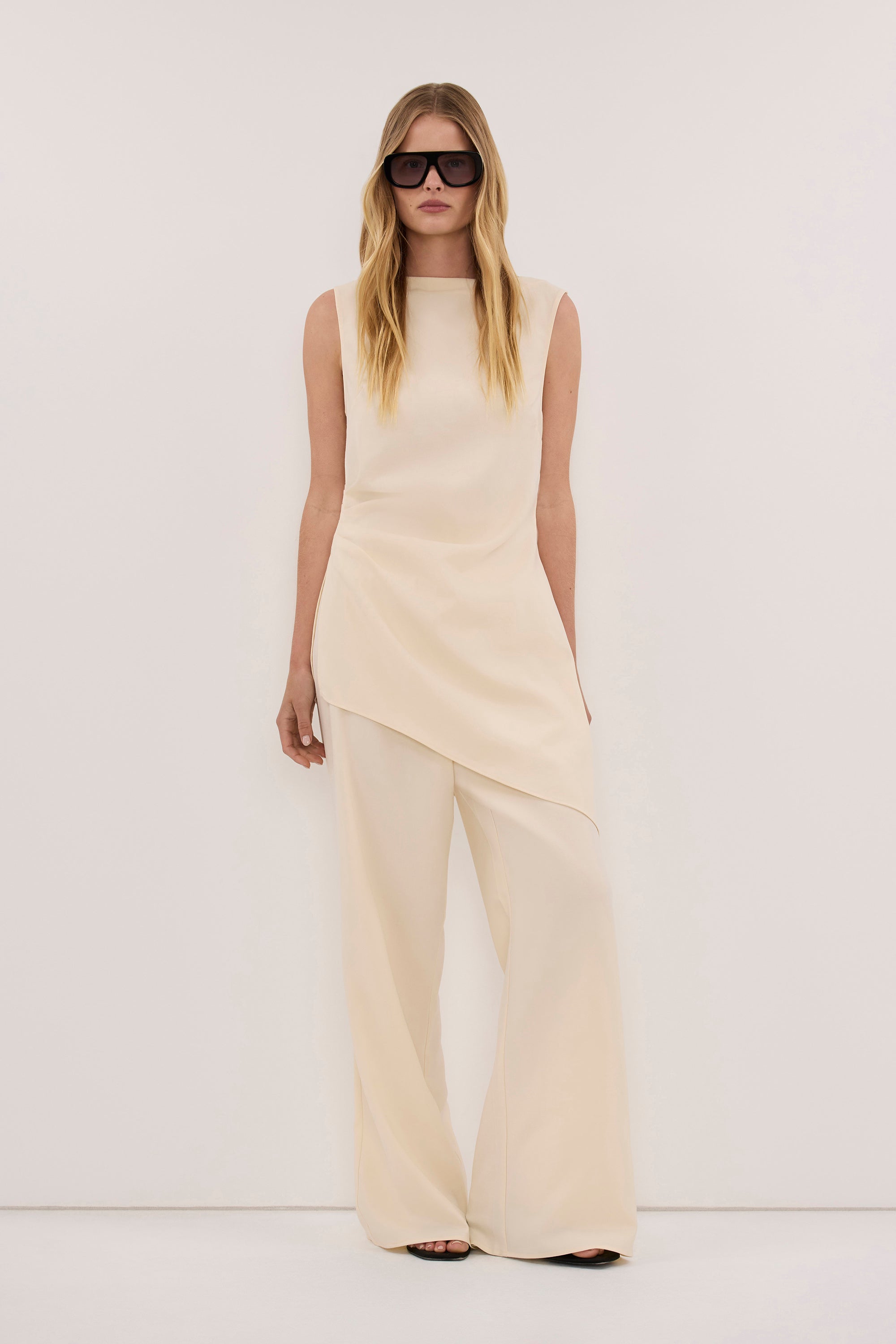KENDALL BUTTER DRAPED LONG ASYM TOP