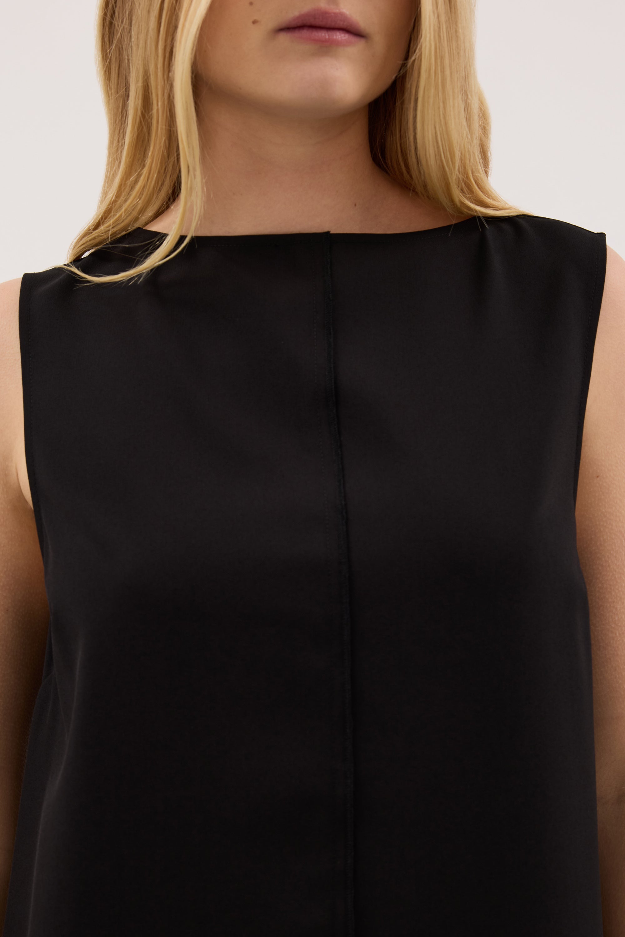 PARKER BLACK BOAT NECK TUNIC TOP