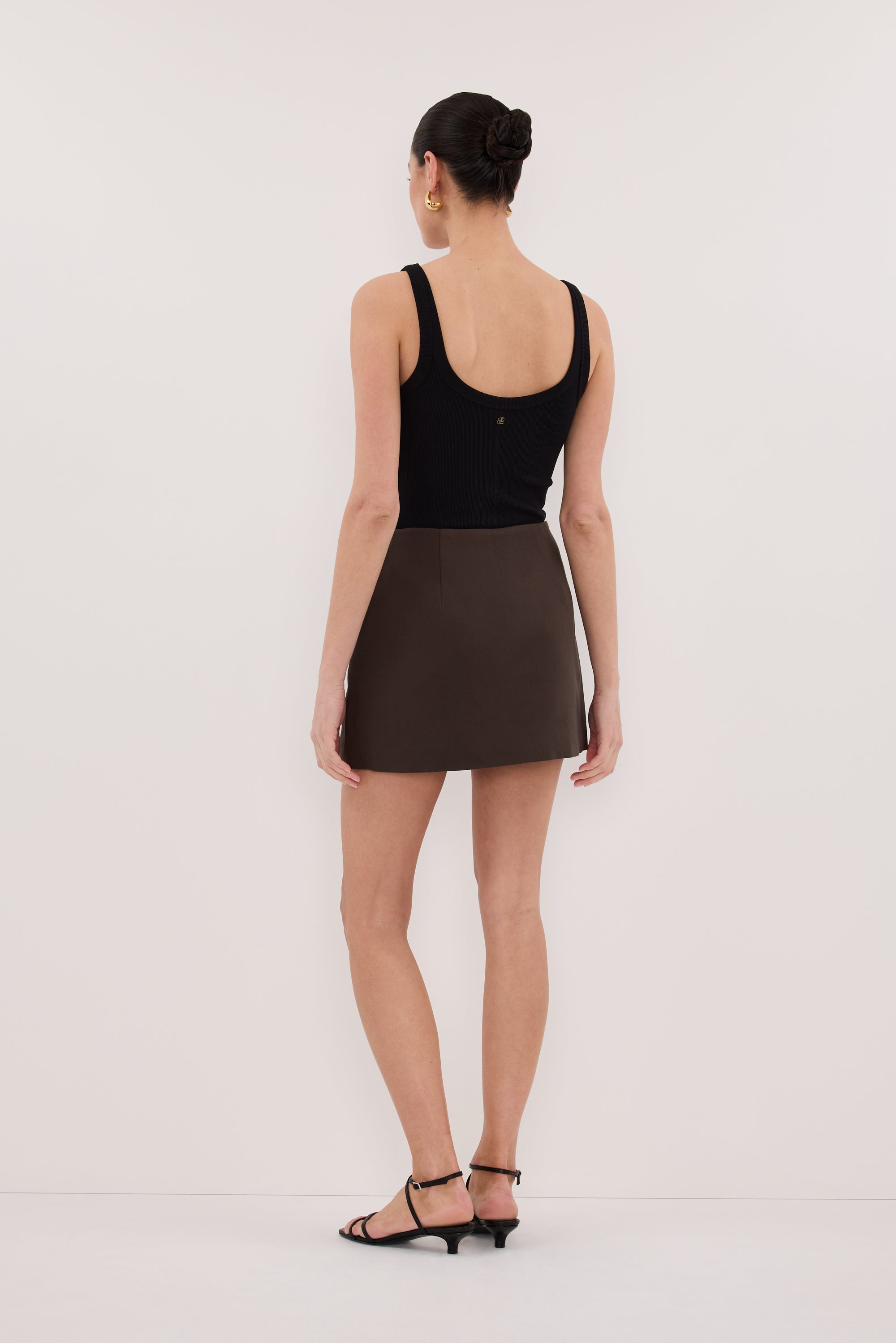 SOHO BITTER CHOC TAILORED SKORT