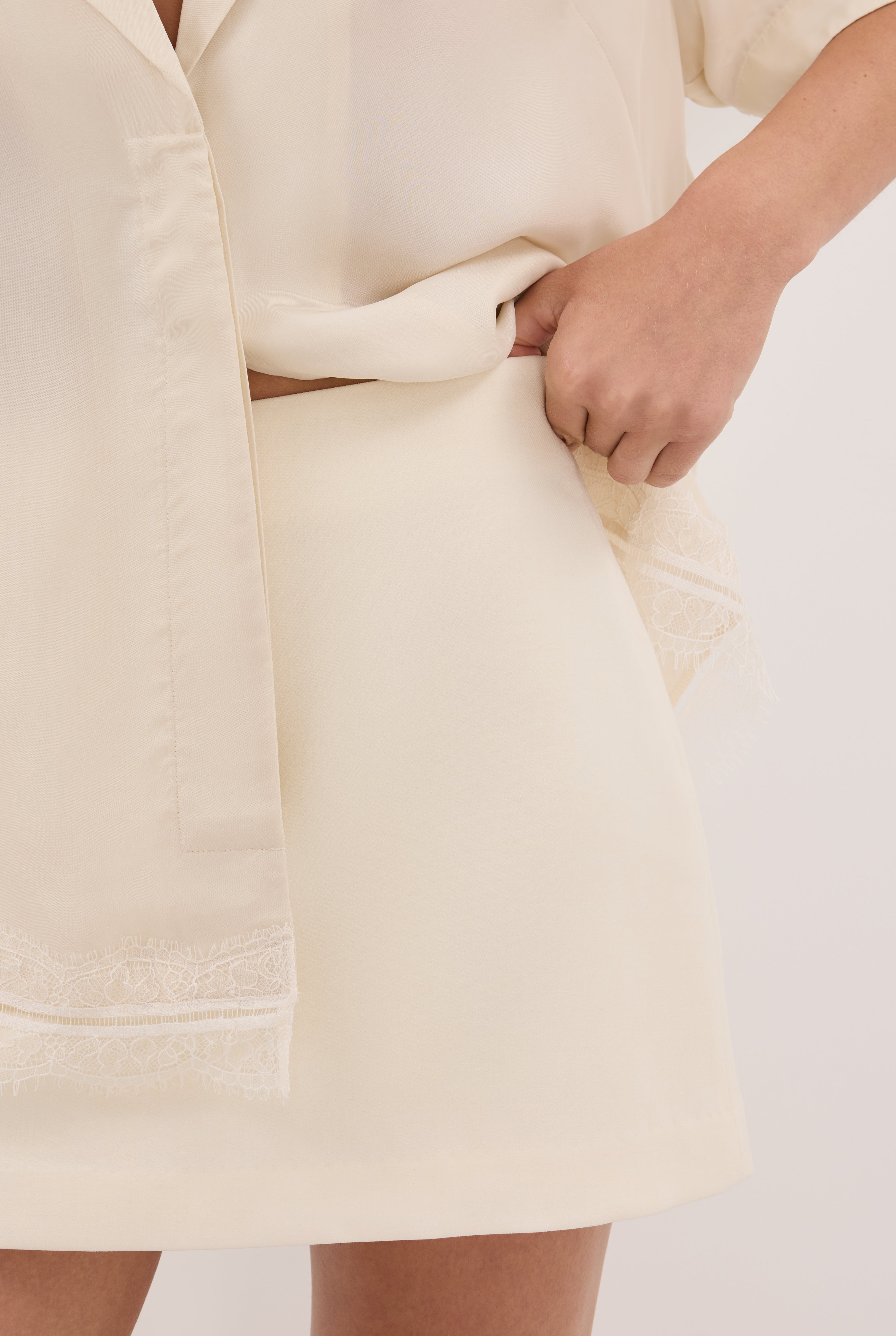 SOHO CREAM TAILORED SKORT