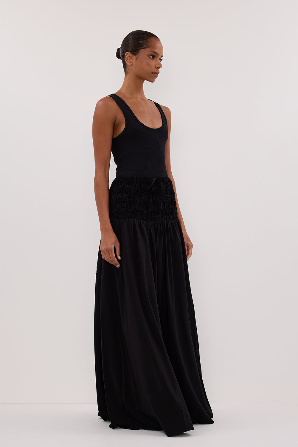 SIERRA BLACK TEXTURED MIDI SKIRT