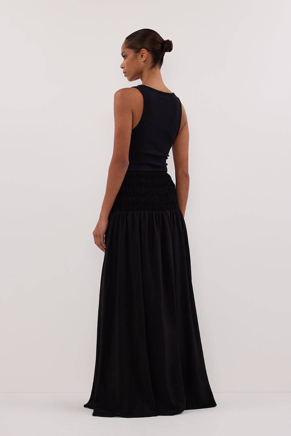 SIERRA BLACK TEXTURED MIDI SKIRT