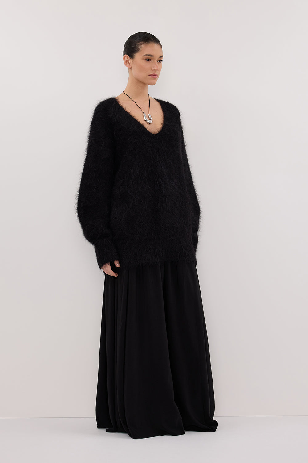 SIERRA BLACK TEXTURED MIDI SKIRT