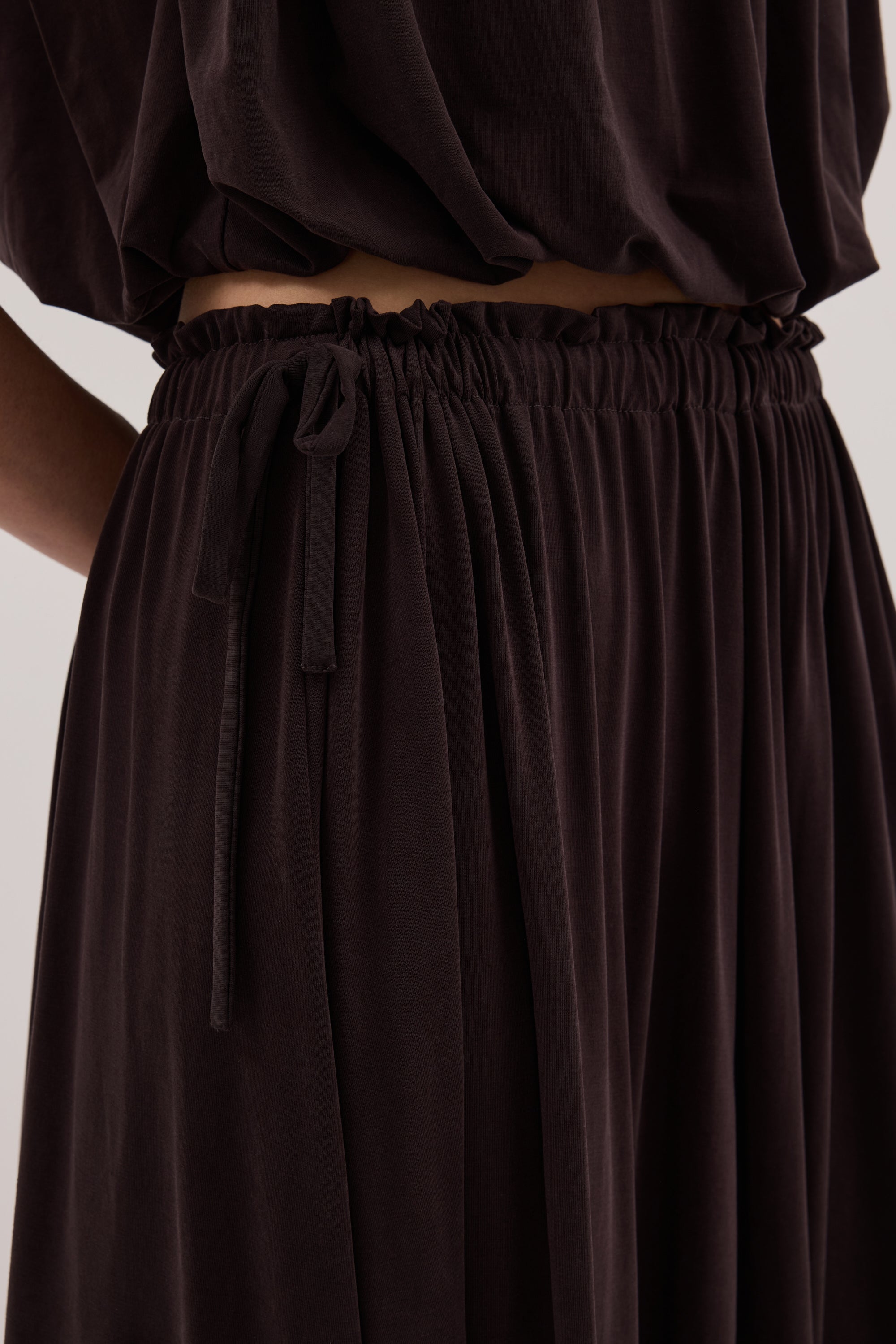 AVA BURNT CHOC MODAL BLEND MIDI SKIRT