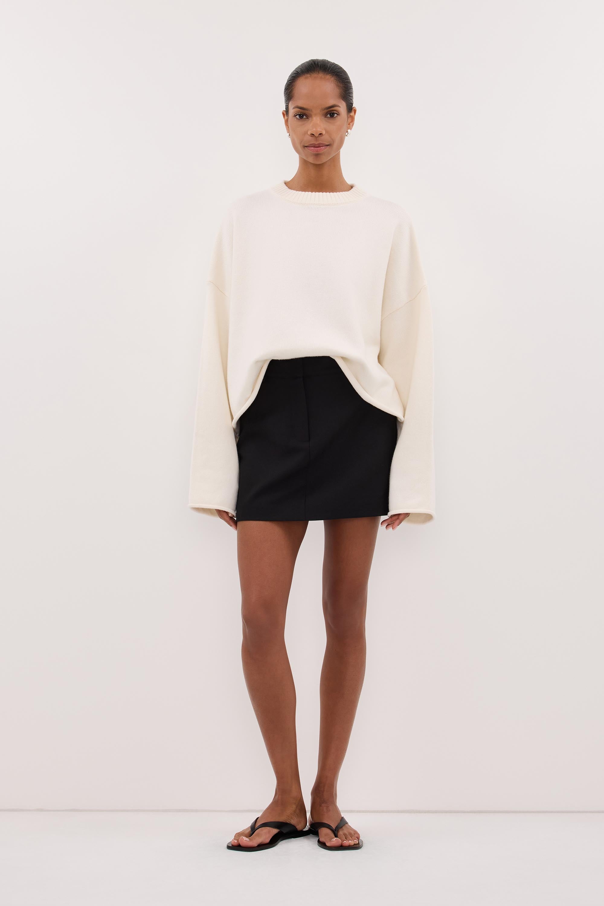 CYRUS BLACK FLY FRONT SKORT