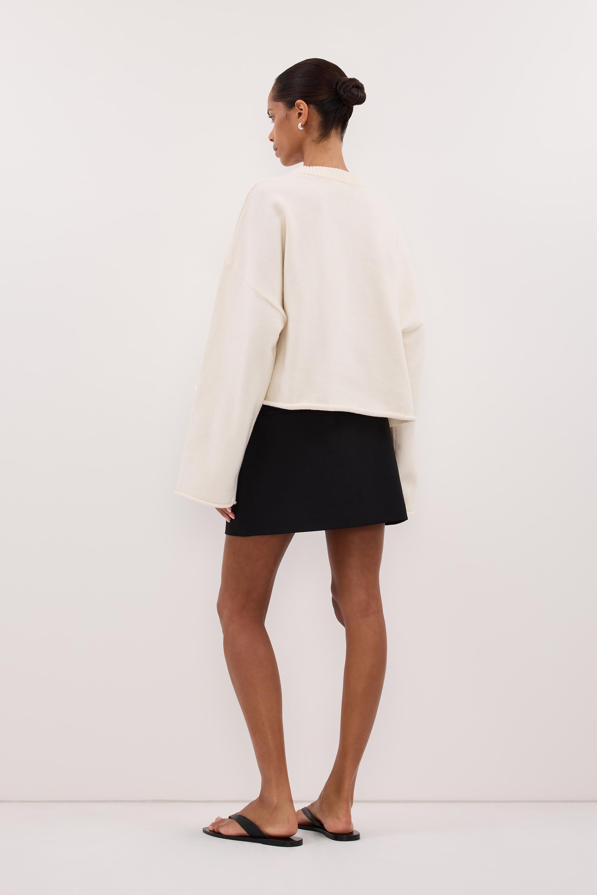 CYRUS BLACK FLY FRONT SKORT