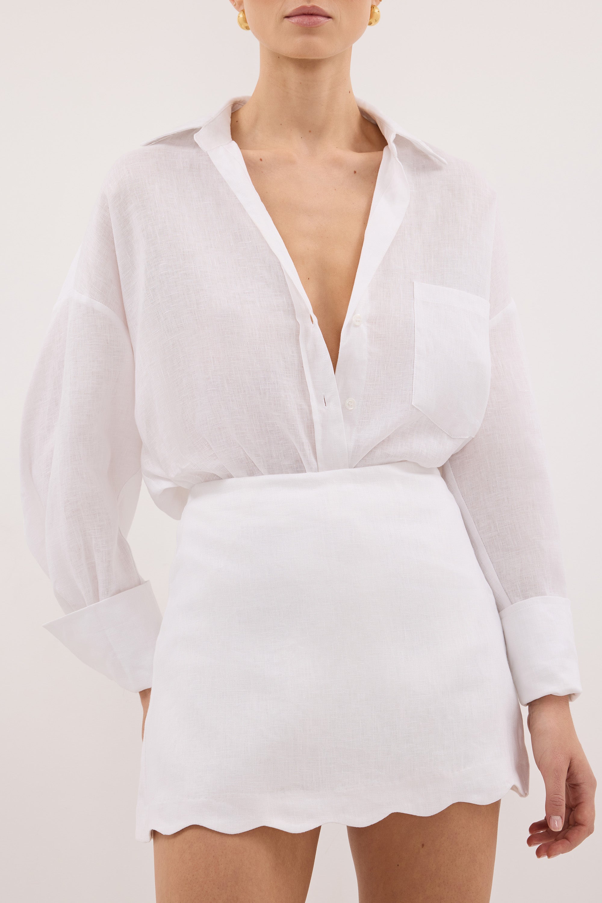 LELA WHITE LINEN SKORT