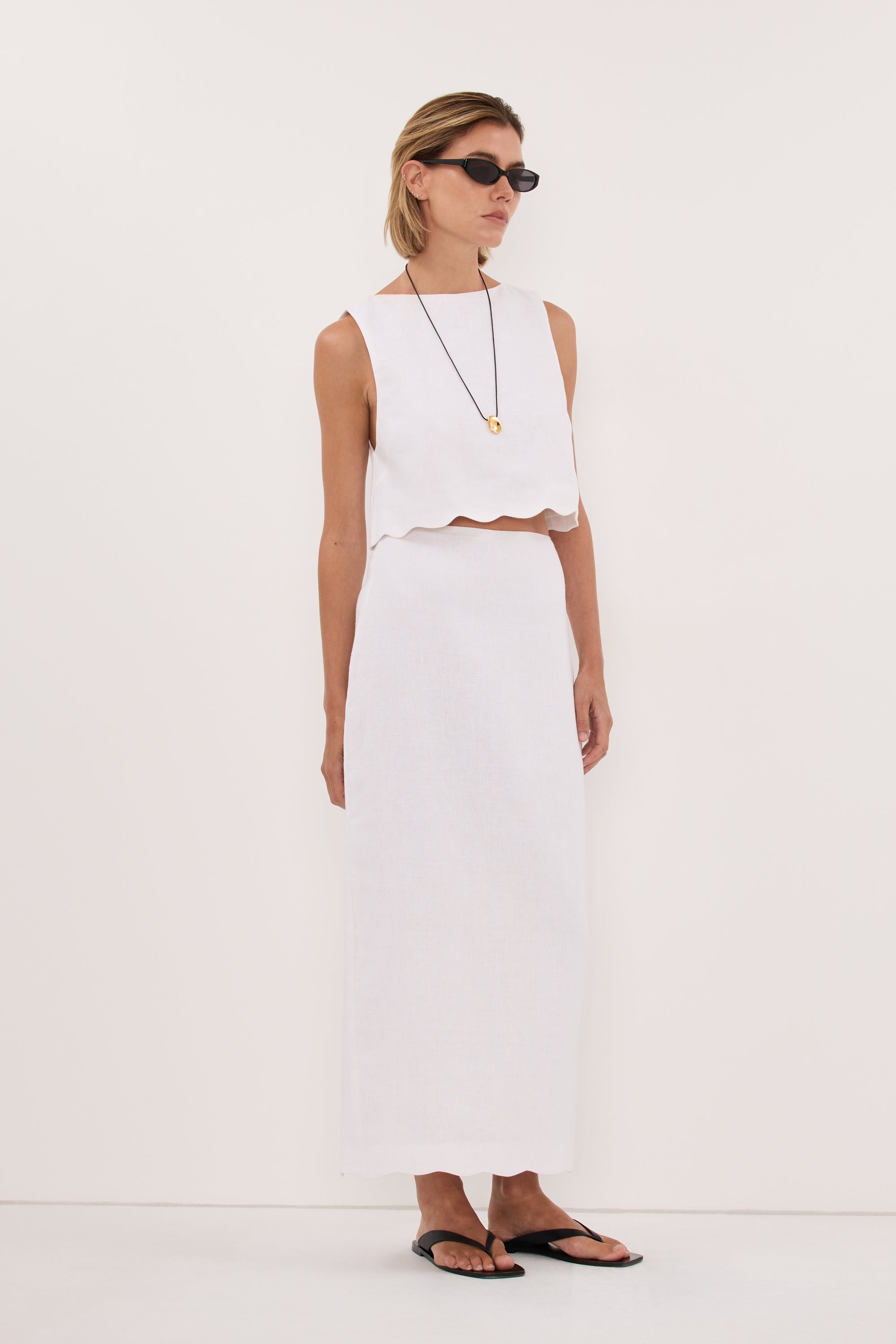 LELA WHITE LINEN MIDI SKIRT – DISSH