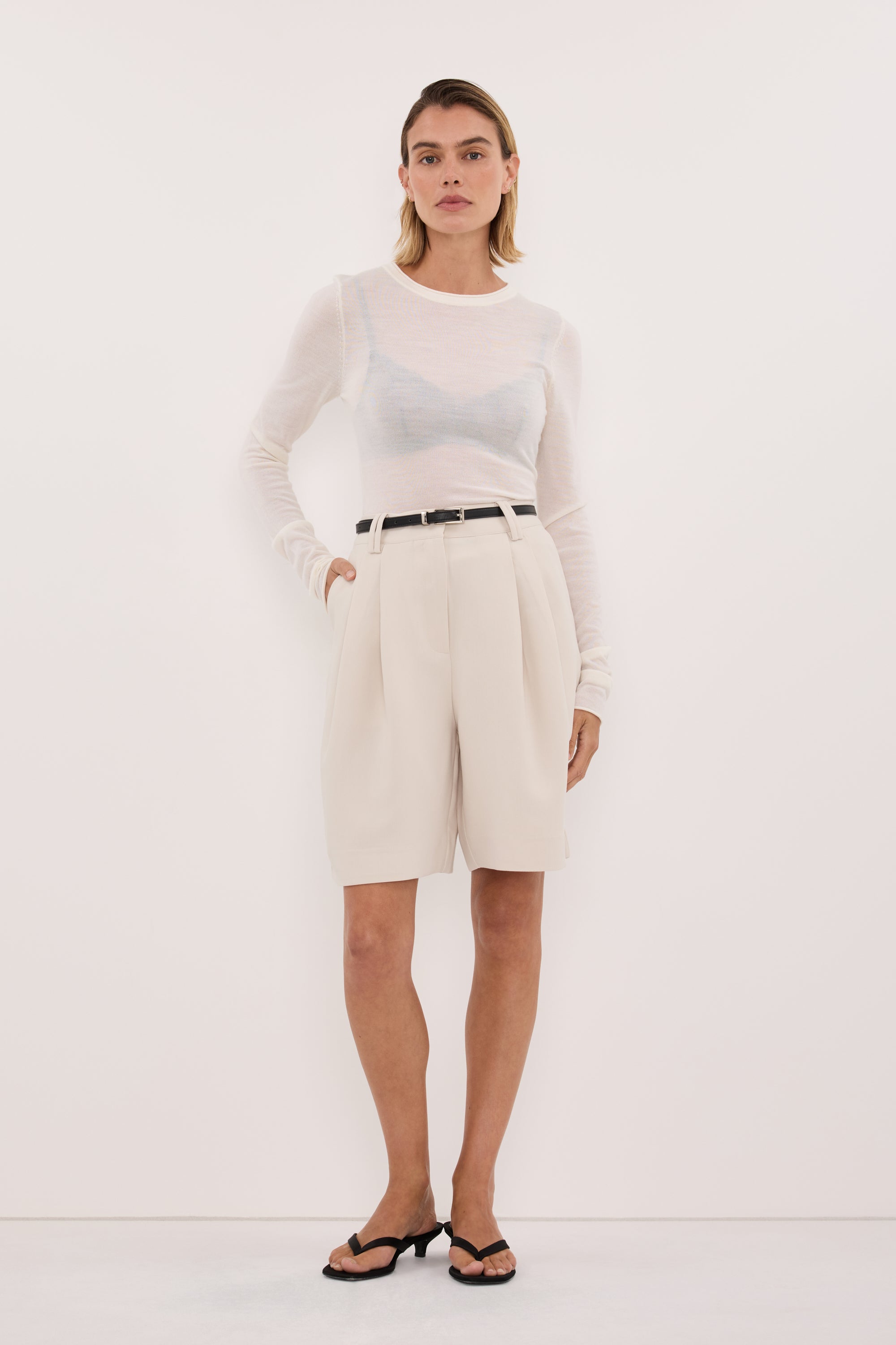 CHELSEA BONE BERMUDA SHORT