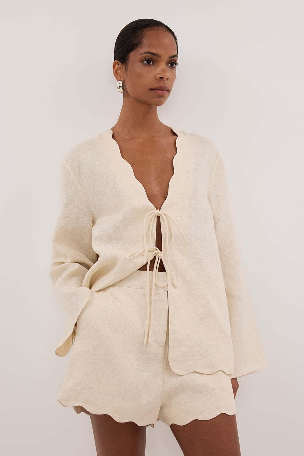 LELA SANDSTONE LINEN SHORT